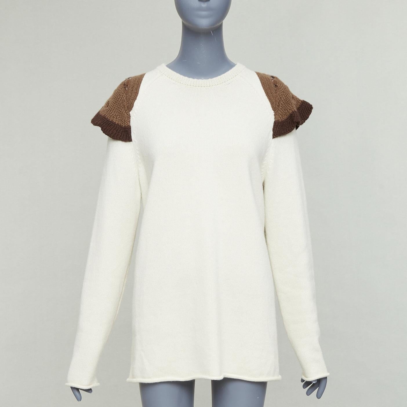 Gris CHLOE 2023 pull-over en laine blanche naturelle et cachemire à appliques en tricot à volants M en vente