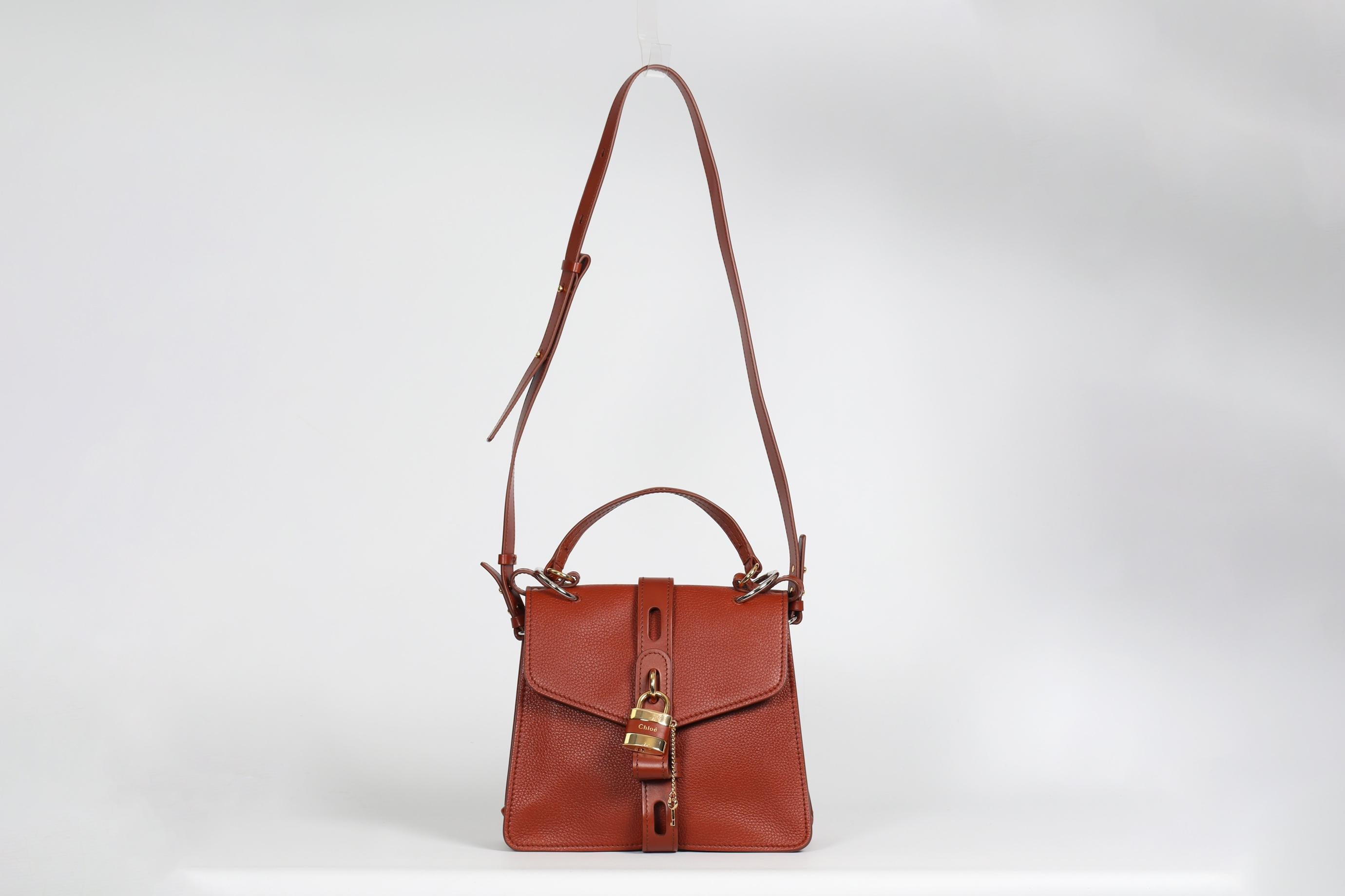 Chloé Aby Leather Shoulder Bag In Excellent Condition For Sale In London, GB