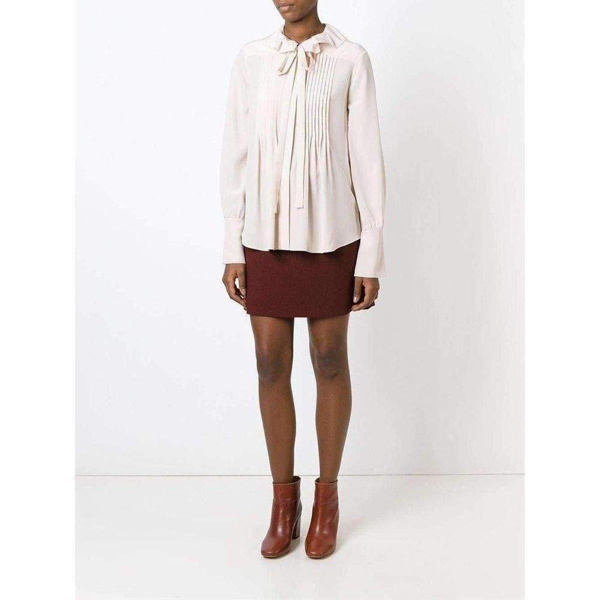 FOLLOW US @RUNWAYCATALOG

Albaster silk bow detail shirt from Chloé
Classic collar
Long sleeves
Concealed fastening
Front pleated yoke and bell sleeves. 
Composition Silk 100% 
Dry Clean Only 

Measurements for sz 38 
Bust: 34” 
Length: 33” 
Sleeve:
