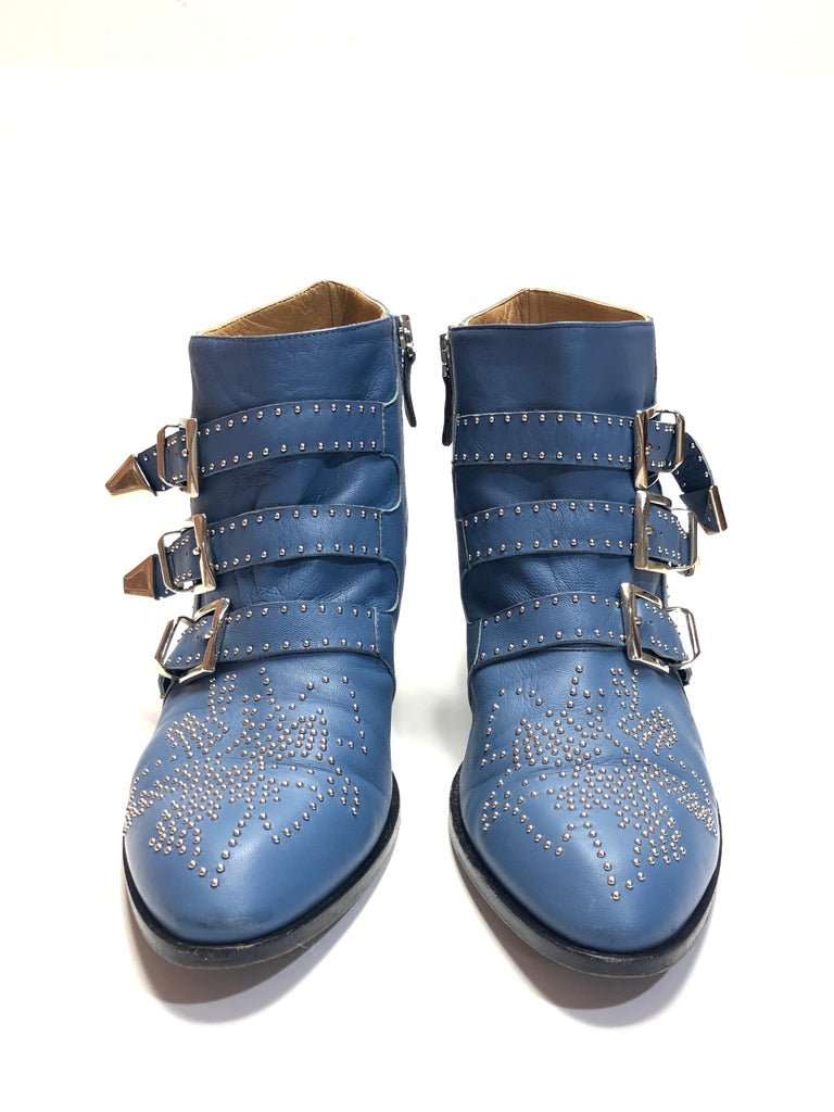 bede placere praktisk Chloe Susanna Boots w/ Buckle and Studded Detail at 1stDibs | chloe susanna  boots red, chloe studded boots, red chloe susanna boots