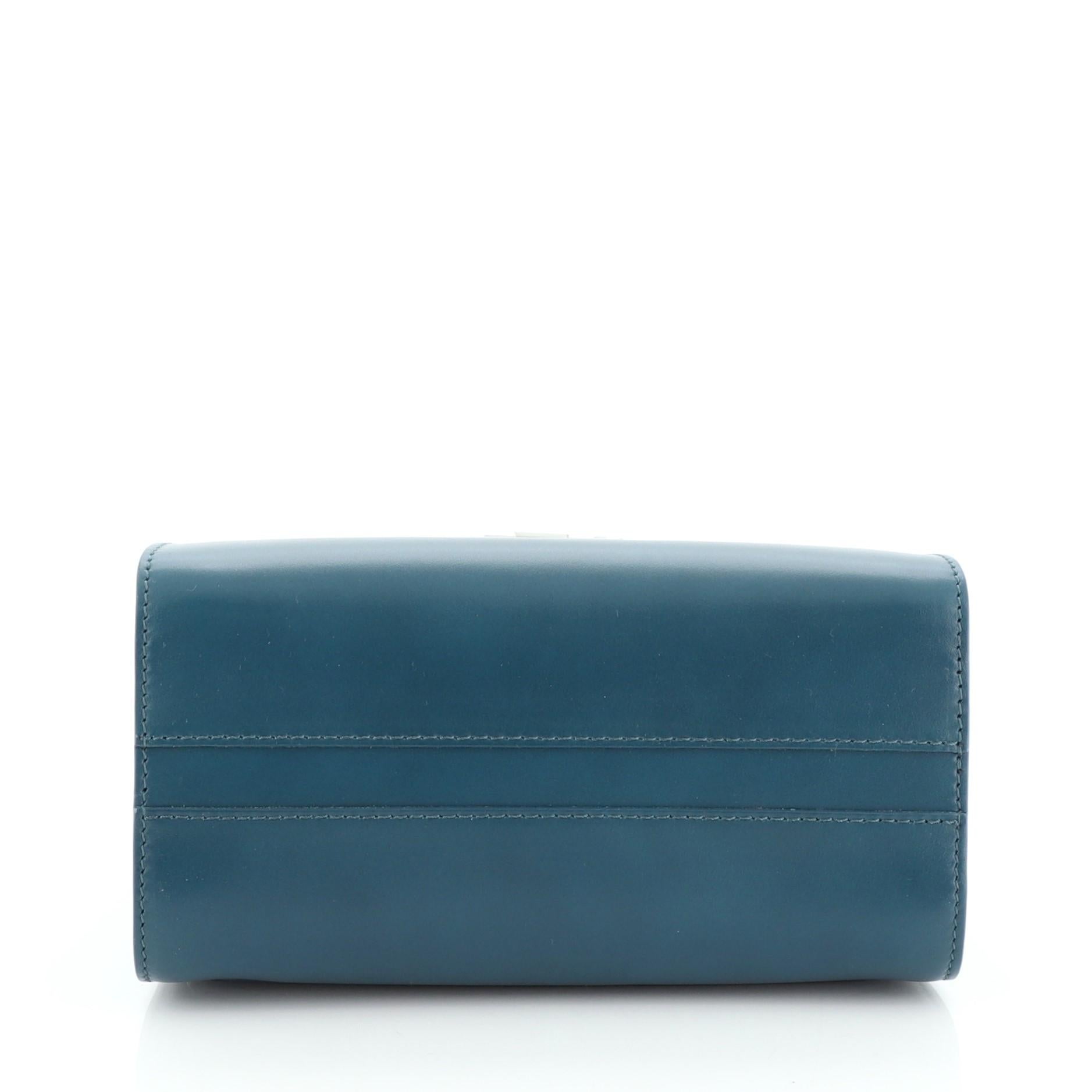 Chloe Annie - Sac à bandoulière en cuir mini Bon état à NY, NY