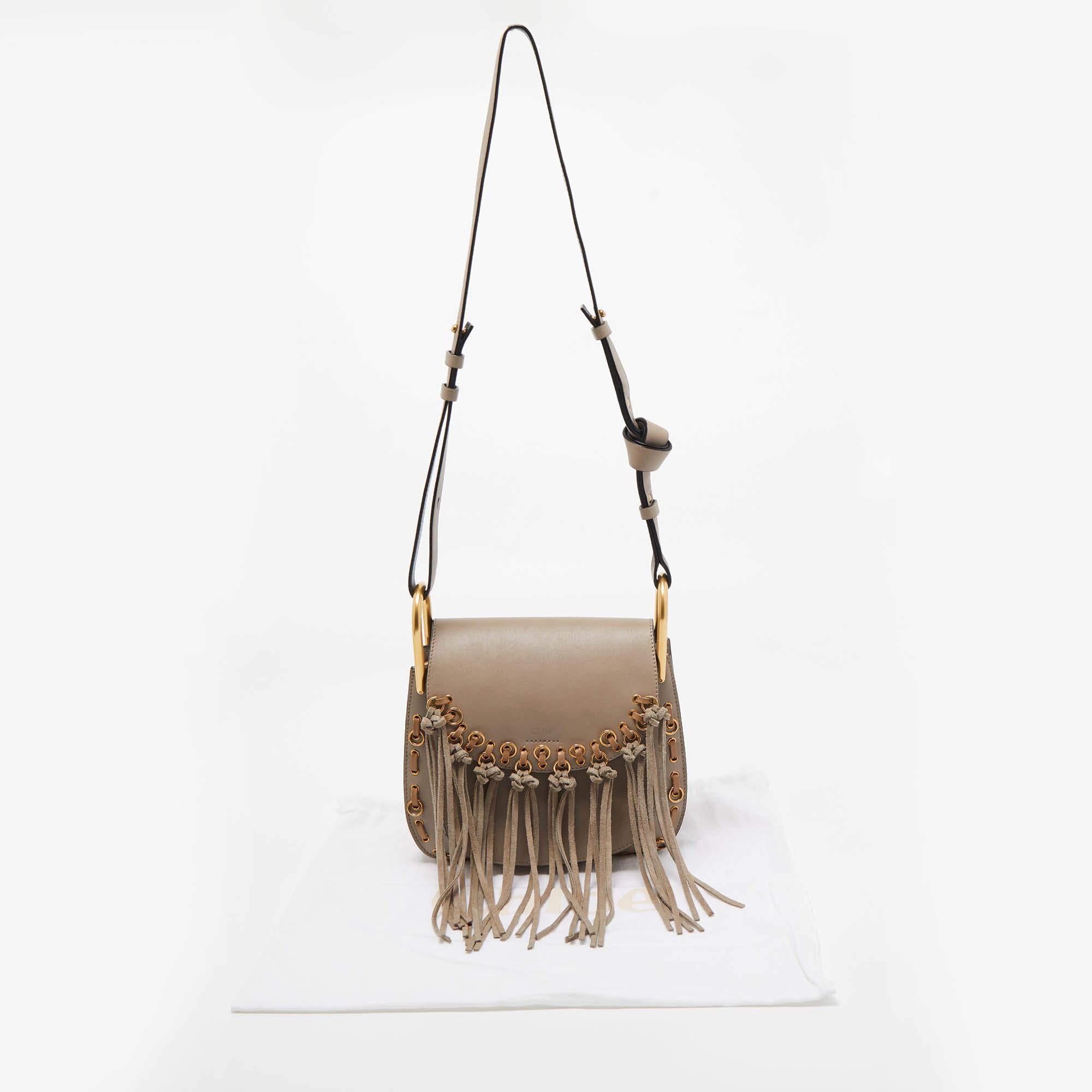 Chloe Beige/Black Leather Small Hudson Fringe Shoulder Bag For Sale 8