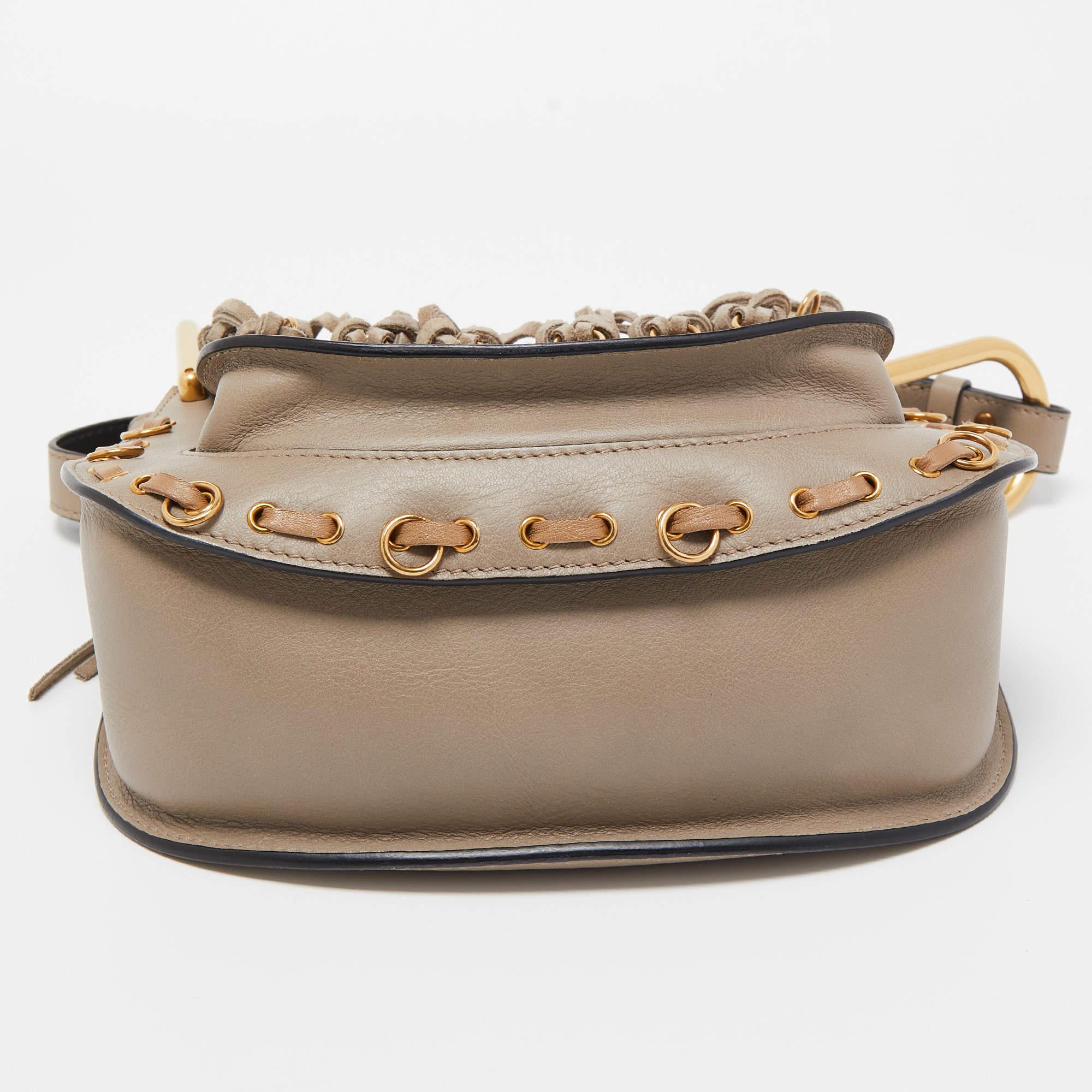 Chloe Beige/Black Leather Small Hudson Fringe Shoulder Bag For Sale 4
