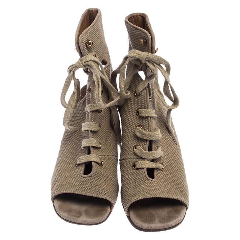 Chloe Beige Canvas Ghillie Lace Up Wedge Sandals Size 36 In Good Condition In Dubai, Al Qouz 2
