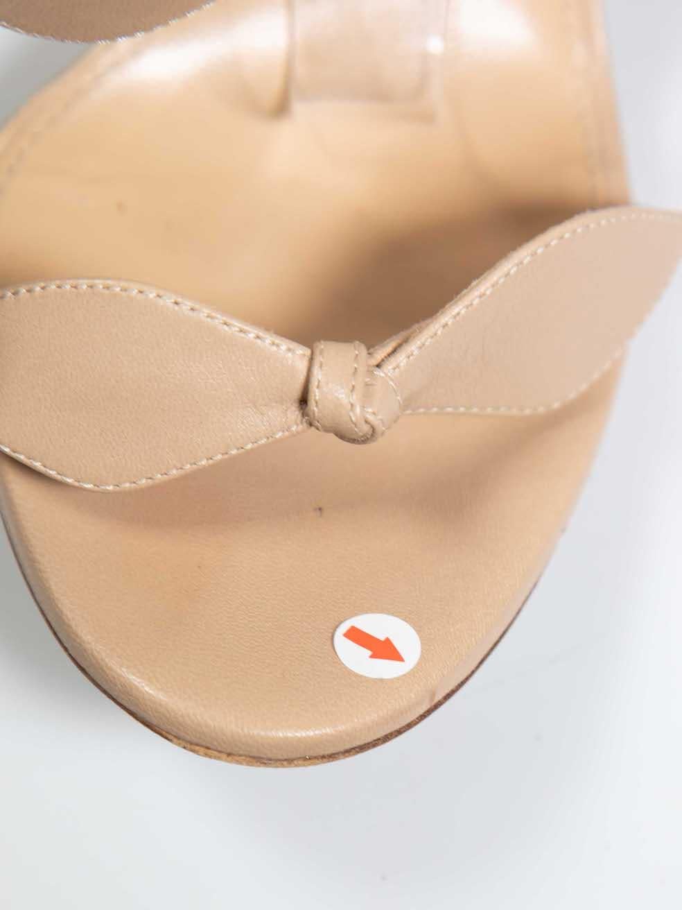 Women's Chloé Beige Leather Bow Detail Heels Size IT 38 For Sale