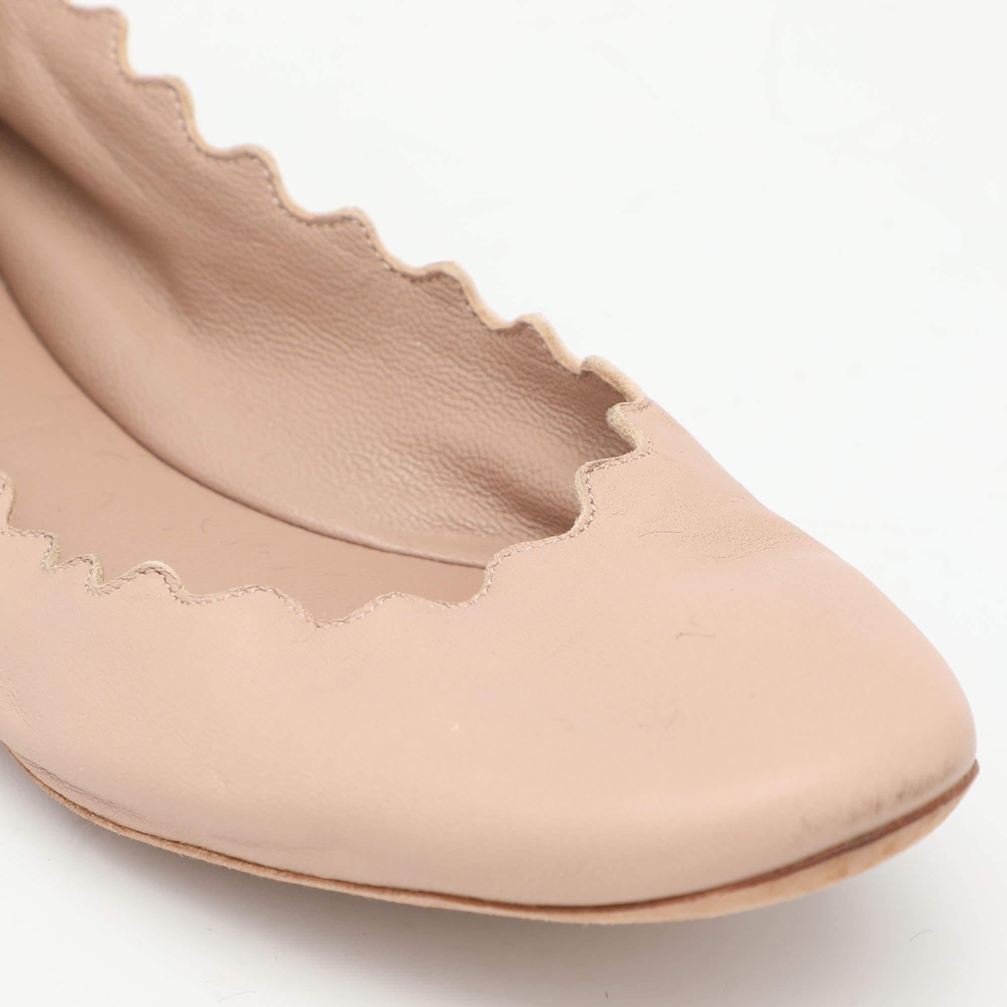 Chloe - Ballerines en cuir beige à festons Lauren - Taille 35 en vente 2