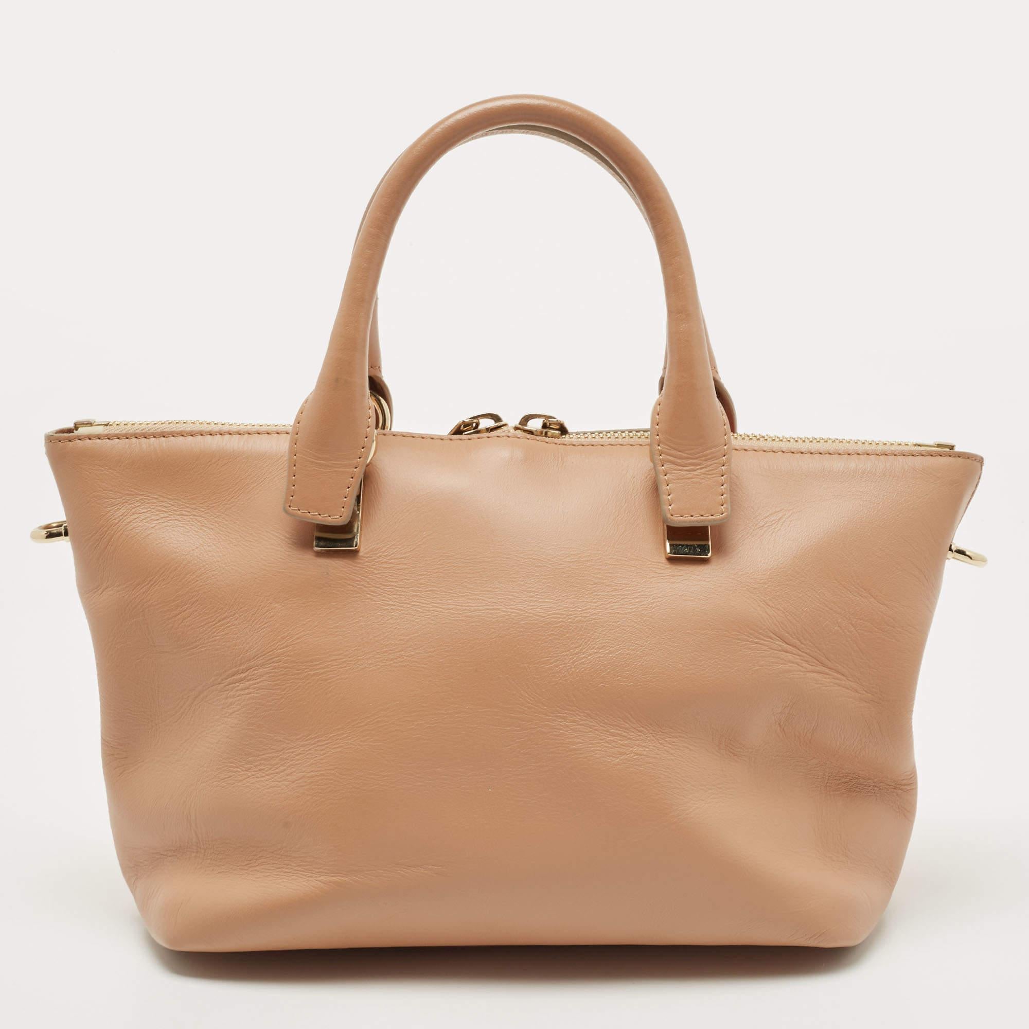 A classic handbag comes with the promise of enduring appeal, boosting your style time and again. This designer bag is one such creation. It’s a fine purchase.

