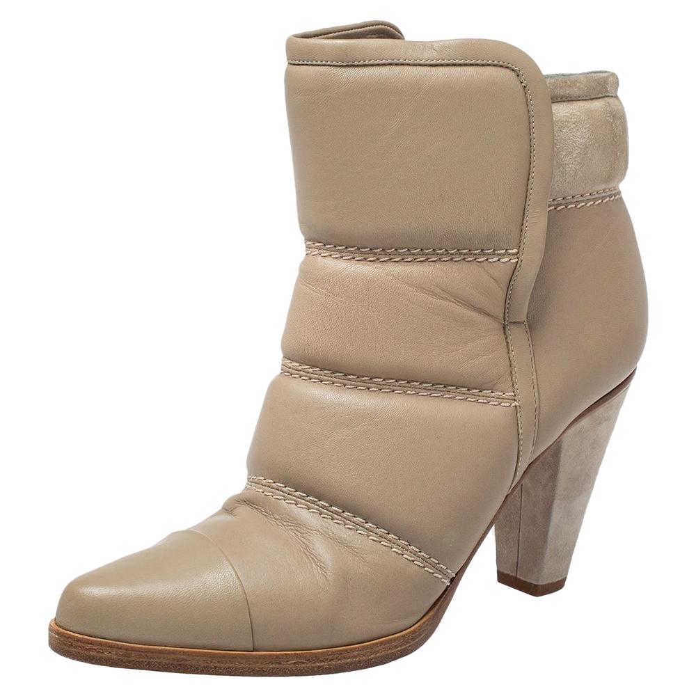 chloé boots beige