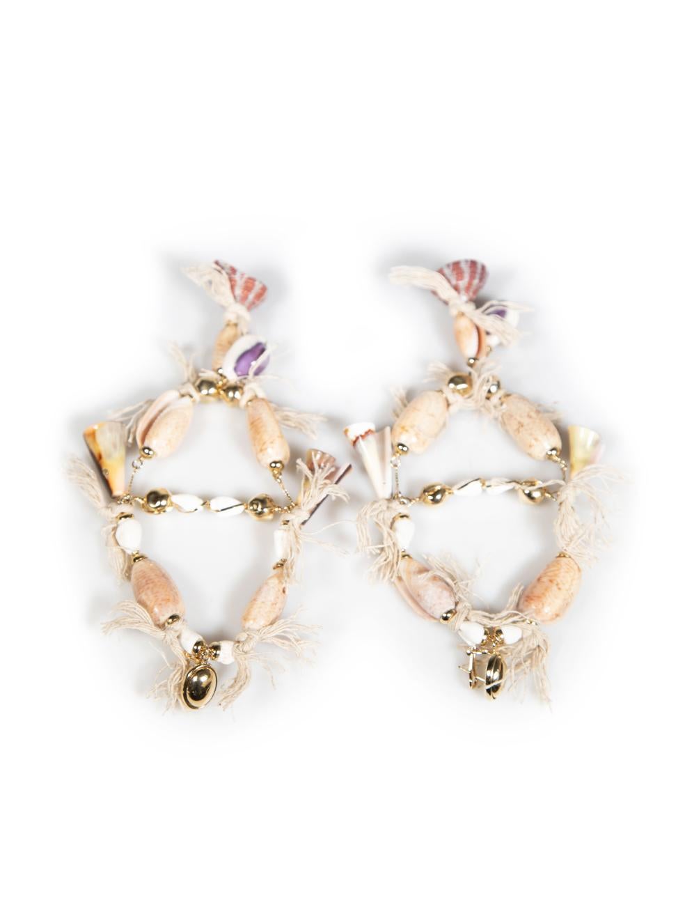Chloe Beige Seashell Earrings In New Condition For Sale In London, GB