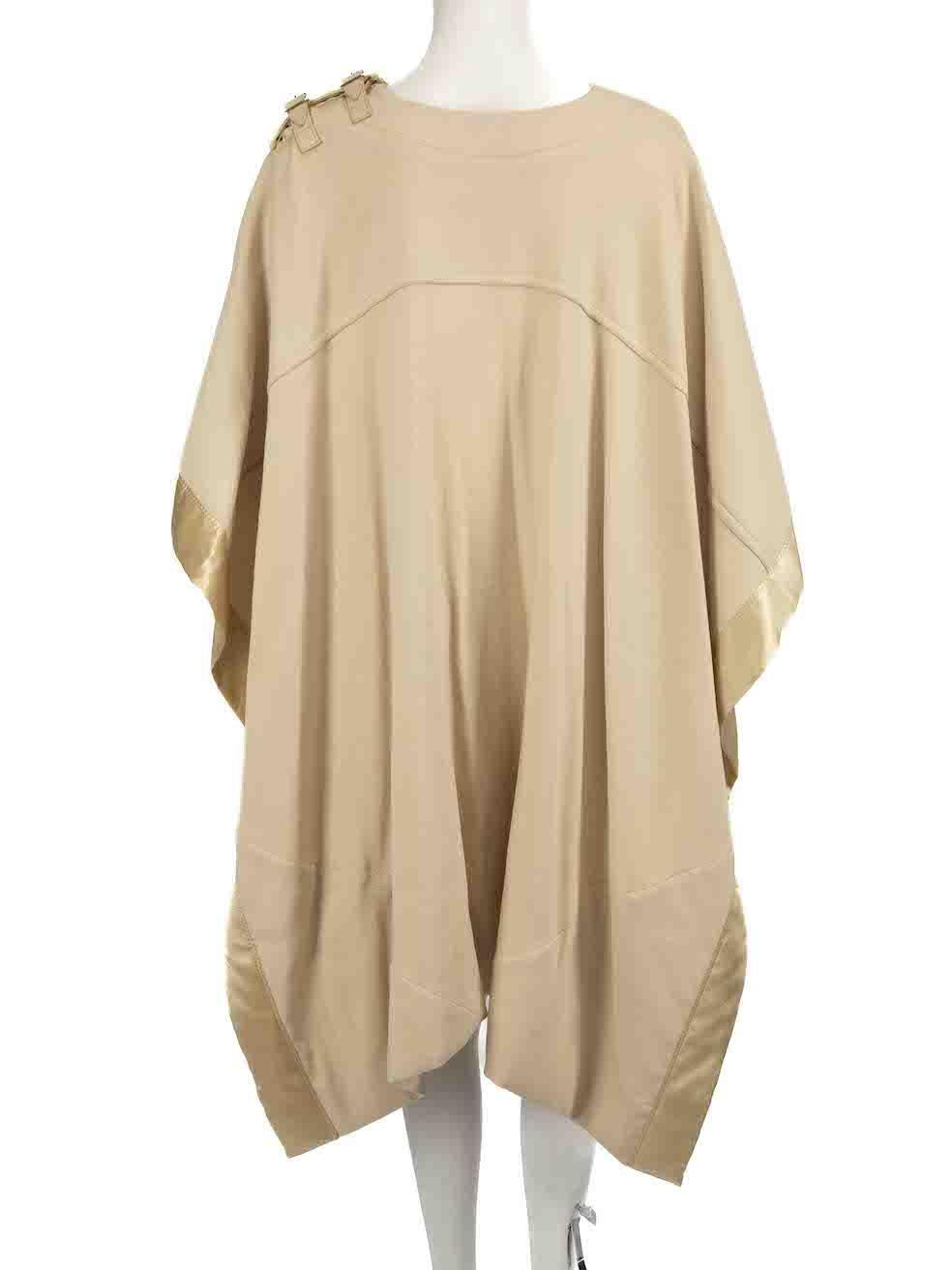 Chloé Beige Wool Buckle Shoulder Detail Poncho Size S In Good Condition For Sale In London, GB