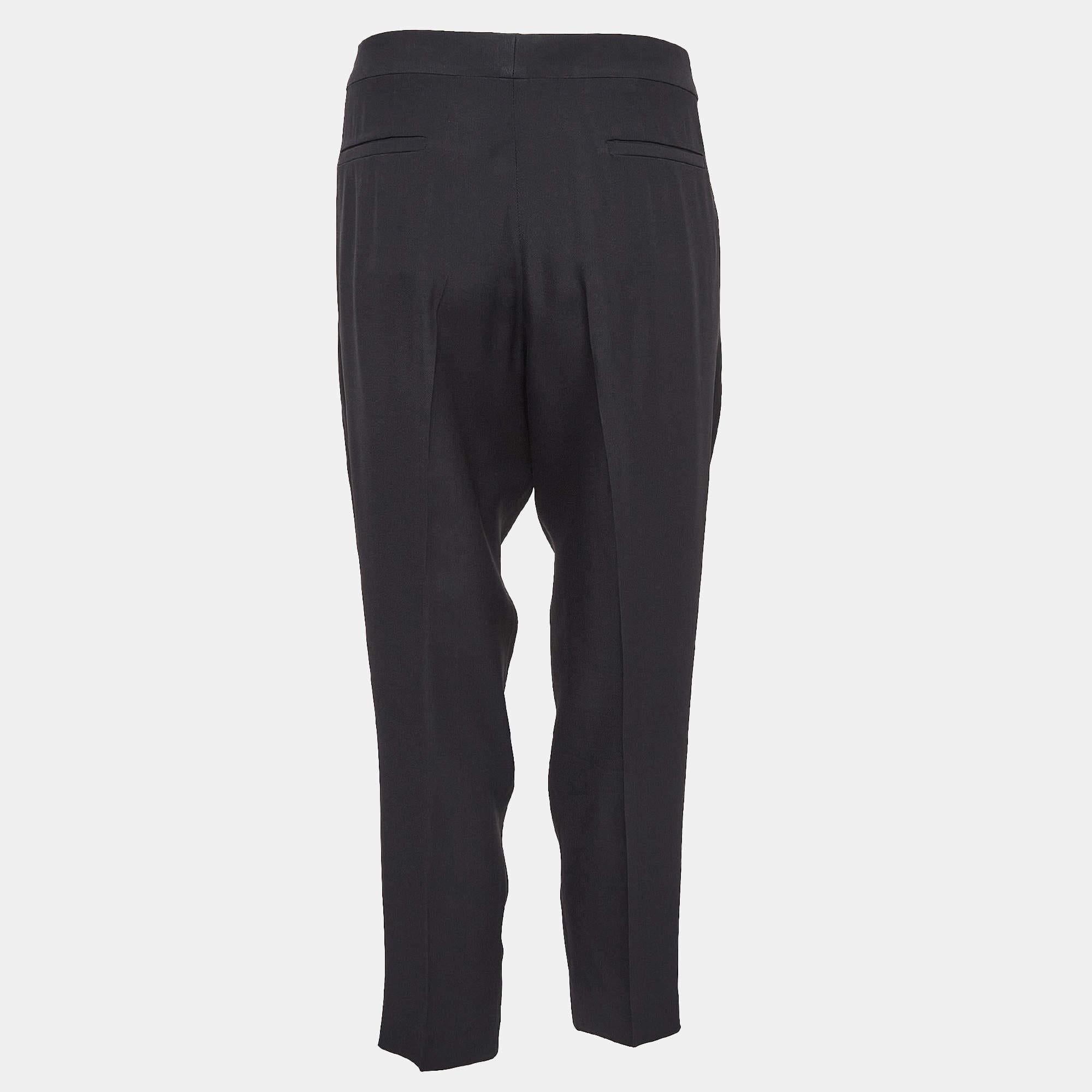 Mit dieser Hose von Chloe werten Sie Ihre Garderobe auf. Sorgfältig aus hochwertigen Stoffen und mit präziser Handwerkskunst geschneidert, verkörpern sie zeitlose Raffinesse und unvergleichlichen Stil - perfekt für jeden Anlass.