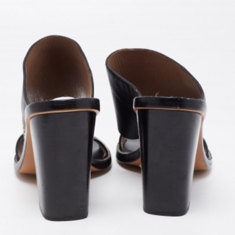 Chloe Black/Gold Studded Leather Slide Sandals Size 41 For Sale 3