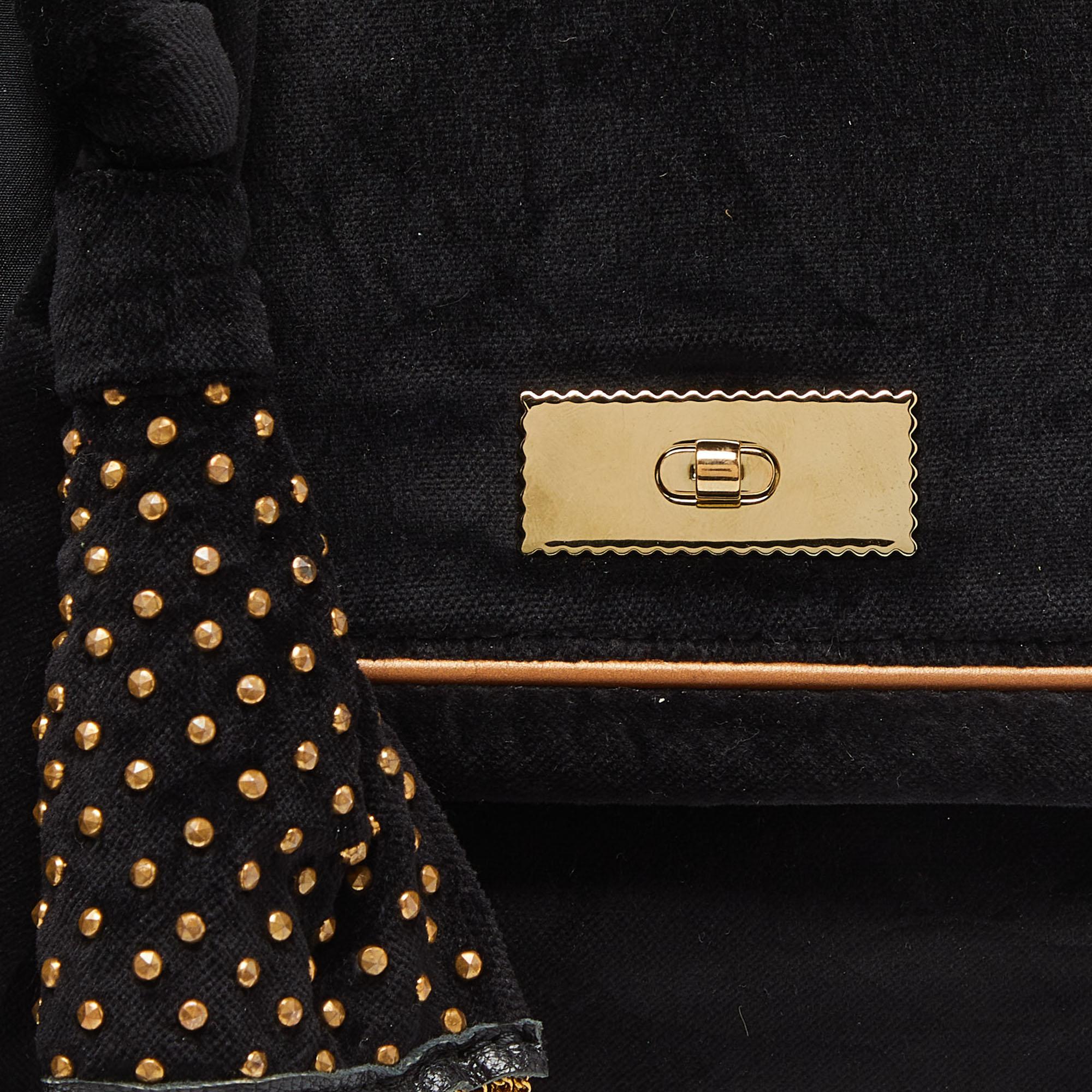Women's Chloe Black/Gold Velvet Metal Detail Flap Bag For Sale