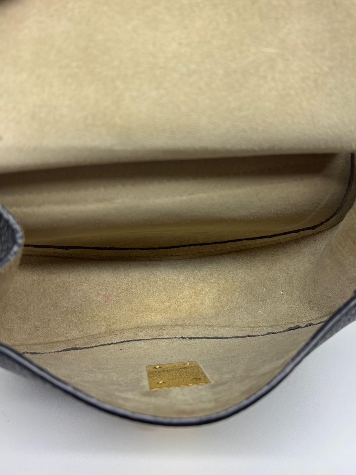 Bolso Crossbody Drew de piel granulada negra de Chloe en venta 9