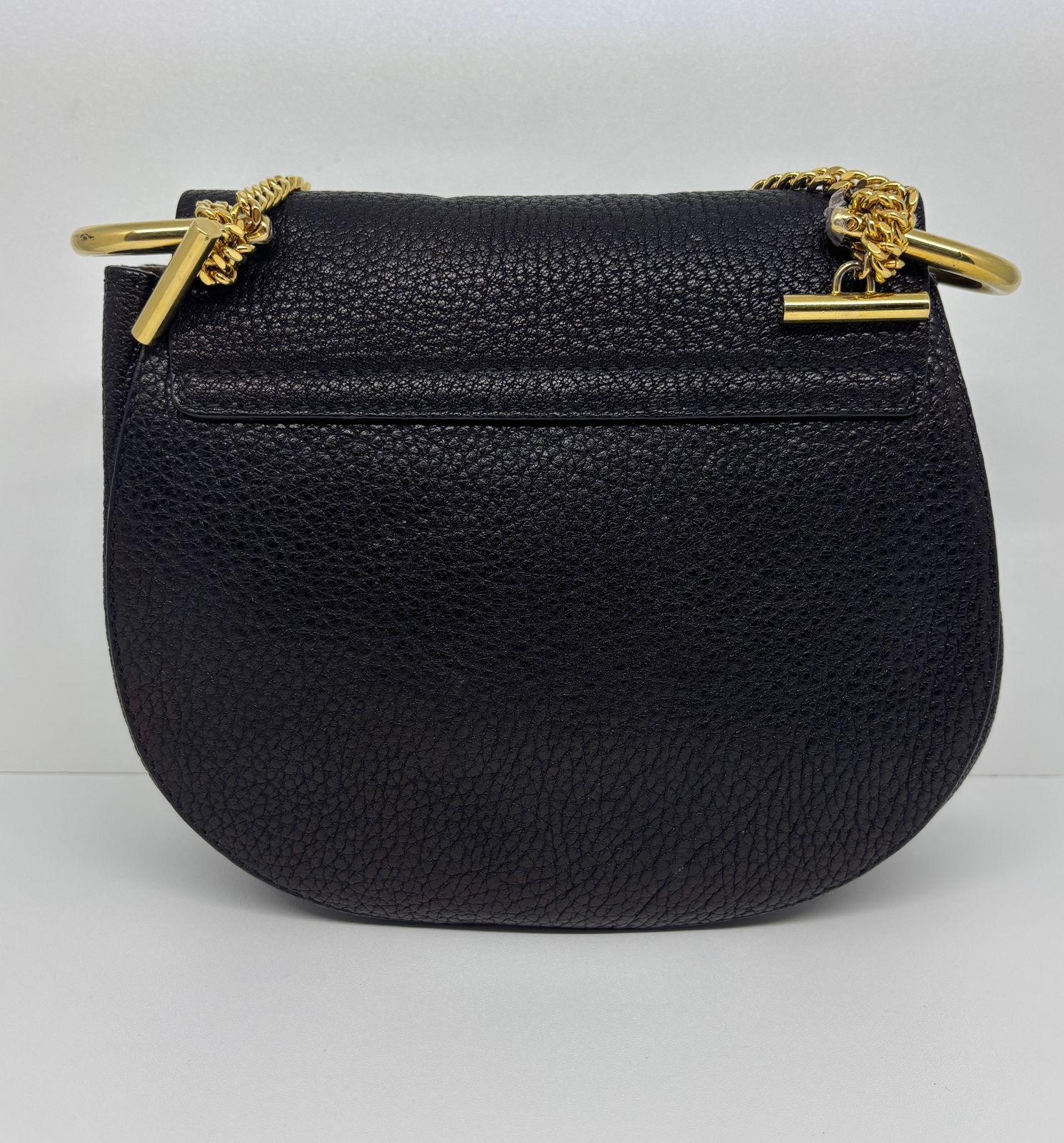 Bolso Crossbody Drew de piel granulada negra de Chloe en venta 3