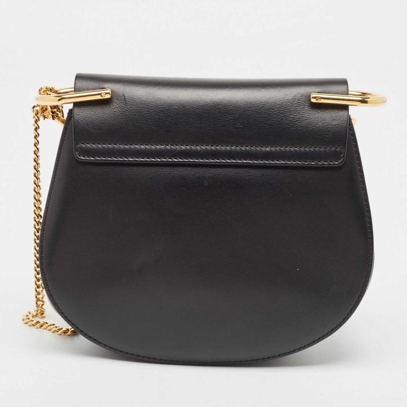 Indulge in luxury with this Chloe crossbody bag. Meticulously crafted from premium materials, it combines exquisite design, impeccable craftsmanship, and timeless elegance. Elevate your style with this fashion accessory.

Includes: Authenticity