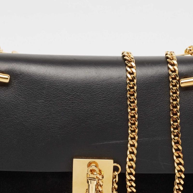 Chloe Black Leather and Suede Small Drew Chain Crossbody Bag In Good Condition For Sale In Dubai, Al Qouz 2