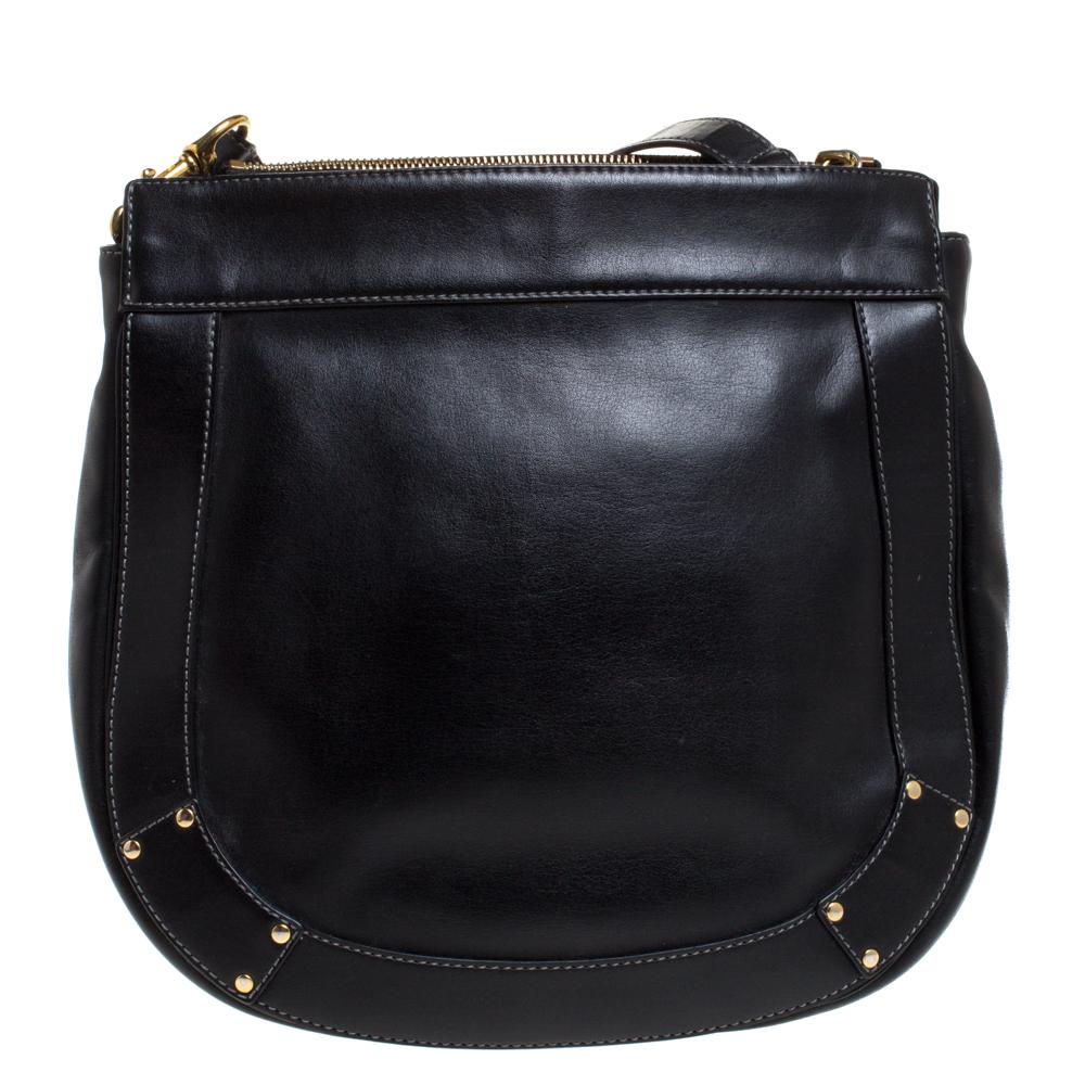 Displaying a perfect design, this Chloe crossbody bag is a closet vintage and a stand-out piece. Sure to be a favourite, this black bag is a highly durable creation. Sling this crossbody Eden bag that has been made from leather.

