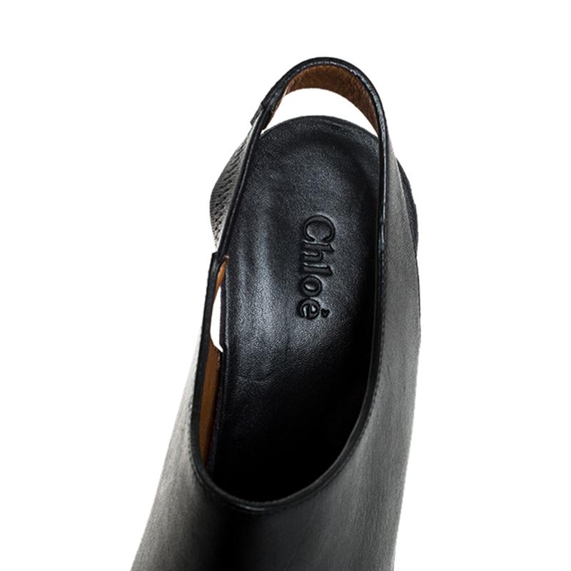 Chloe Black Leather Eliza Wedge Slingback Sandals Size 39.5 In Good Condition For Sale In Dubai, Al Qouz 2