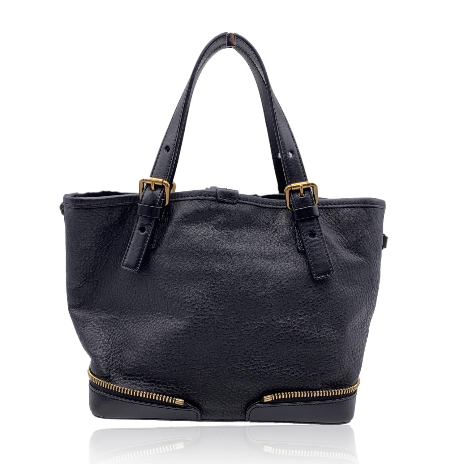 Chloe Chloe Schwarzes Leder Ellen Moyen Kleine Tragetasche Handtasche im Zustand „Hervorragend“ in Rome, Rome