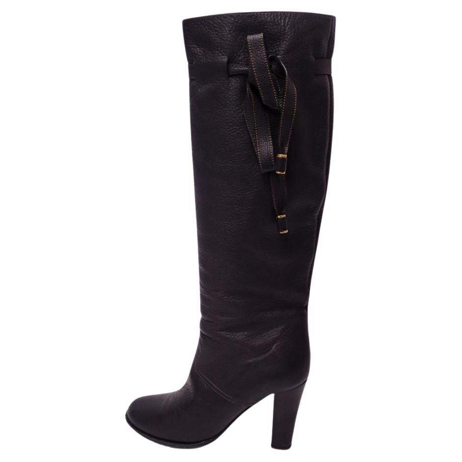 Chloé - Bottes à hauteur de genou en cuir noir avec détails à nouer - EU 40 en vente