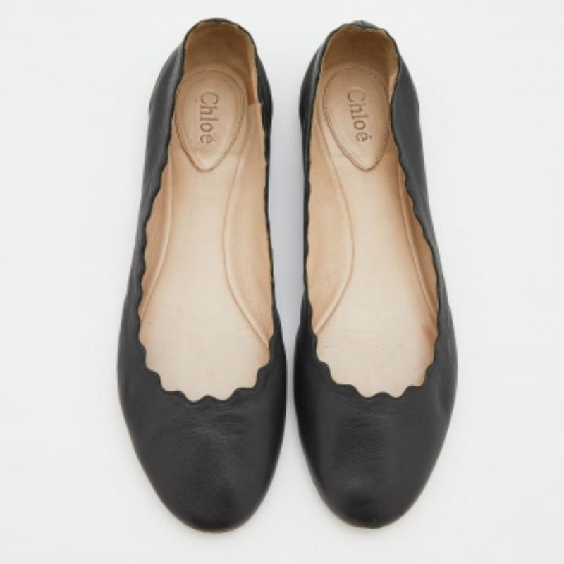 Nero Chloe Ballerine Lauren in pelle nera misura 37 in vendita