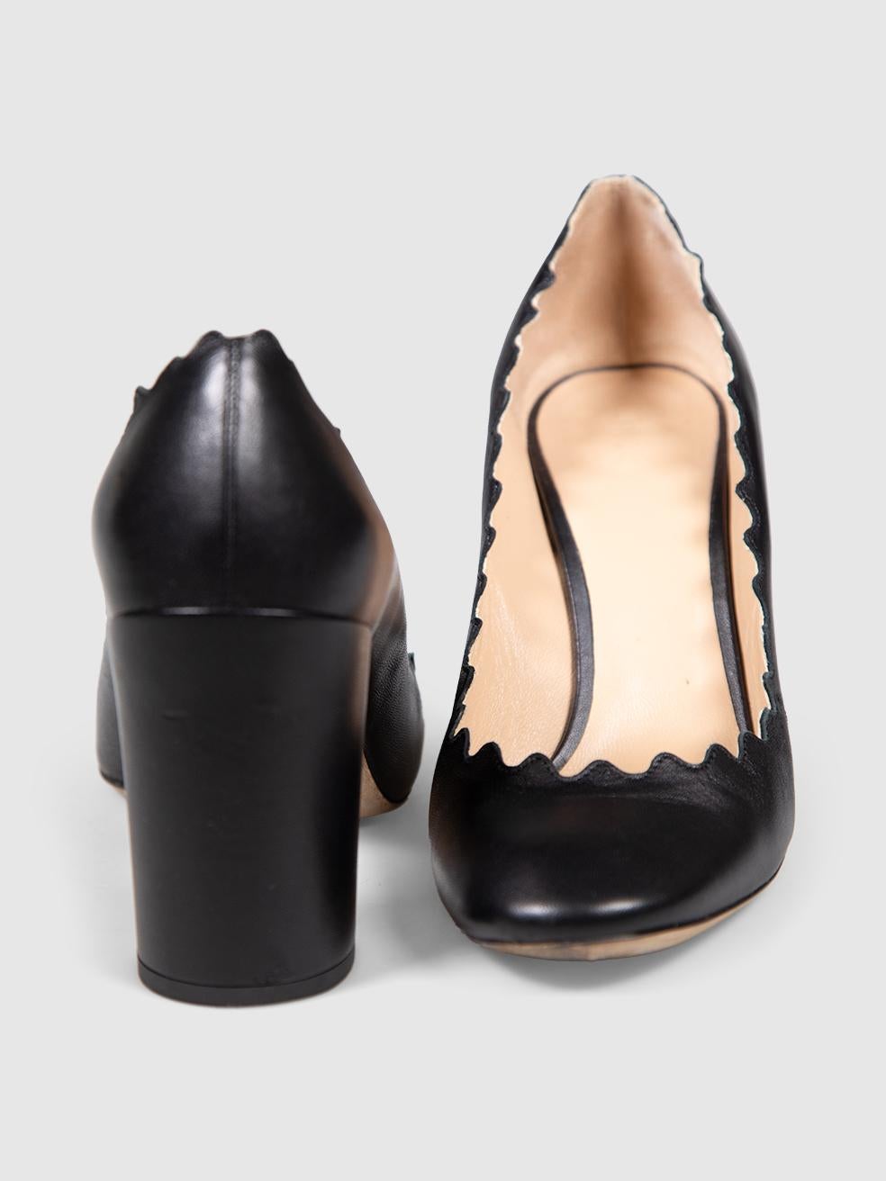 Chloé Schwarz Leder Lauren Scalloped Pumps Größe IT 38 im Zustand „Hervorragend“ im Angebot in London, GB