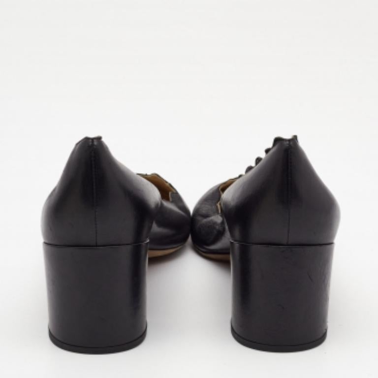 Chloé cuir noir Laurena festonné  Escarpins taille 39,5 en vente 2