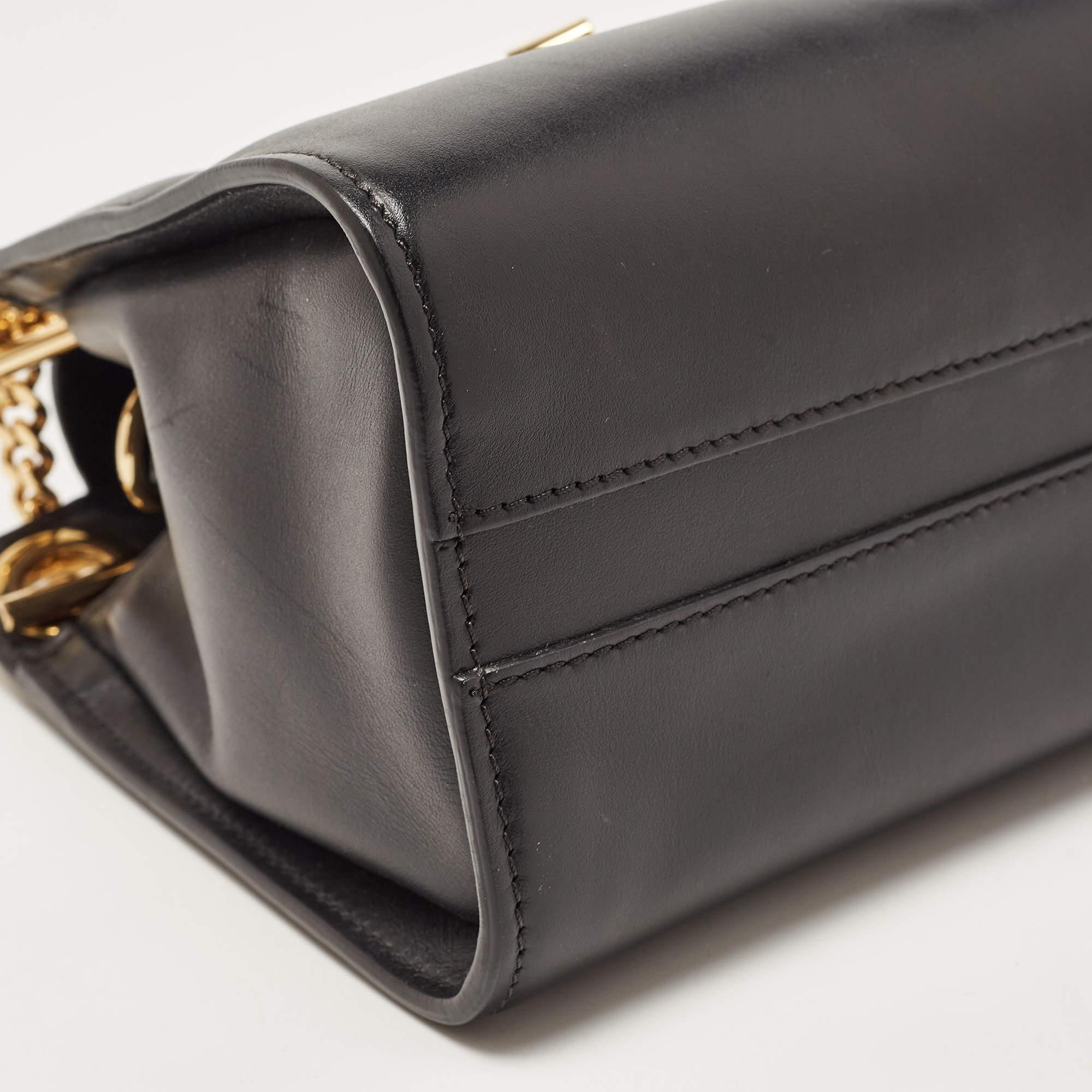 Chloé Black Leather Mini Annie Shoulder Bag For Sale 3