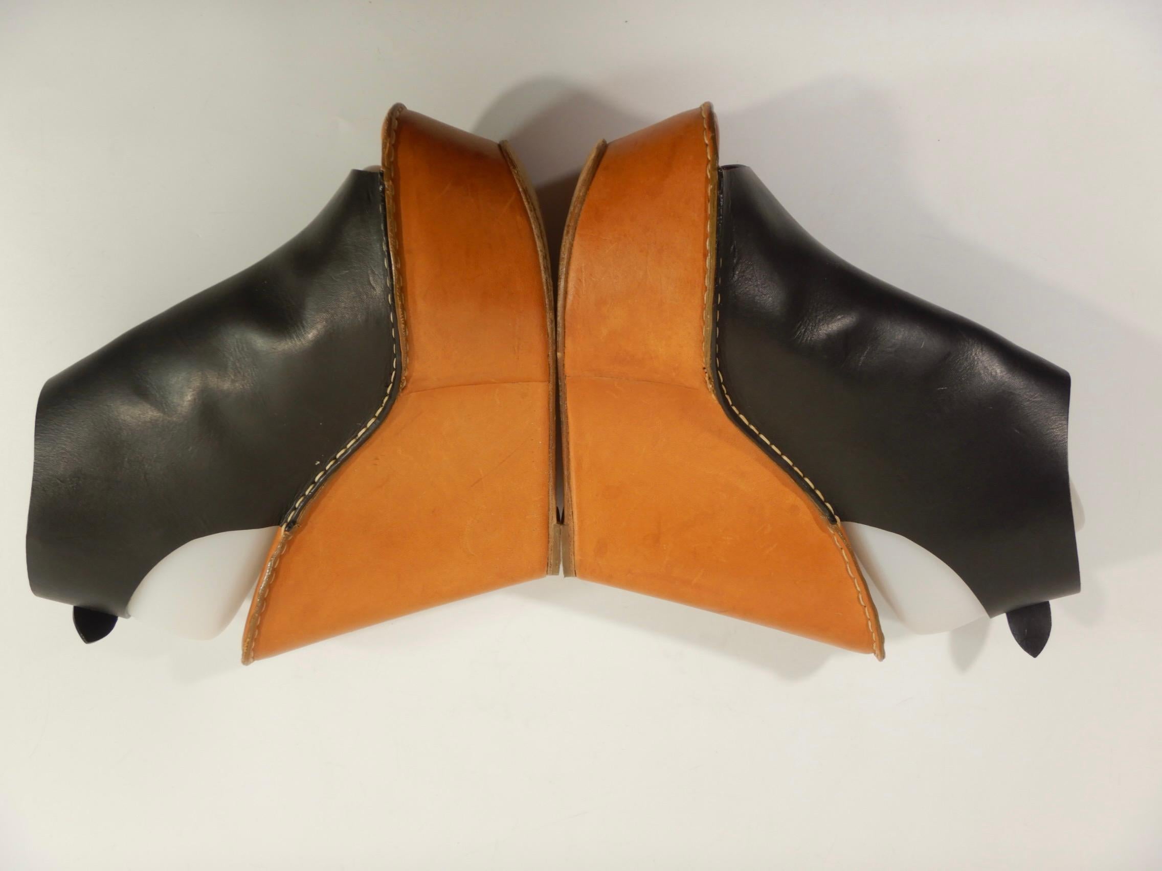 Women's Chloe Black Leather Open Toe Platform Wedge Clogs 38.5 For Sale