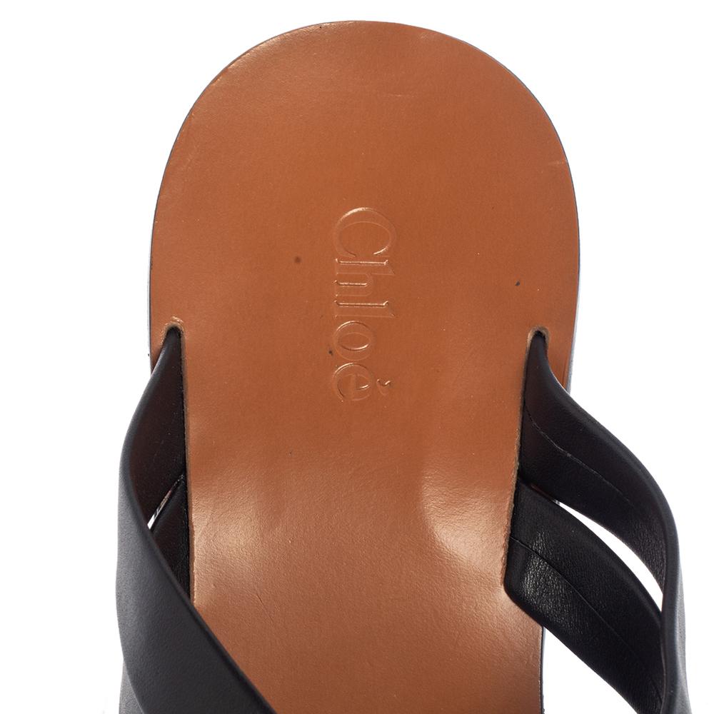 Chloe Black Leather Rony Slide Sandals Size 39 In New Condition In Dubai, Al Qouz 2
