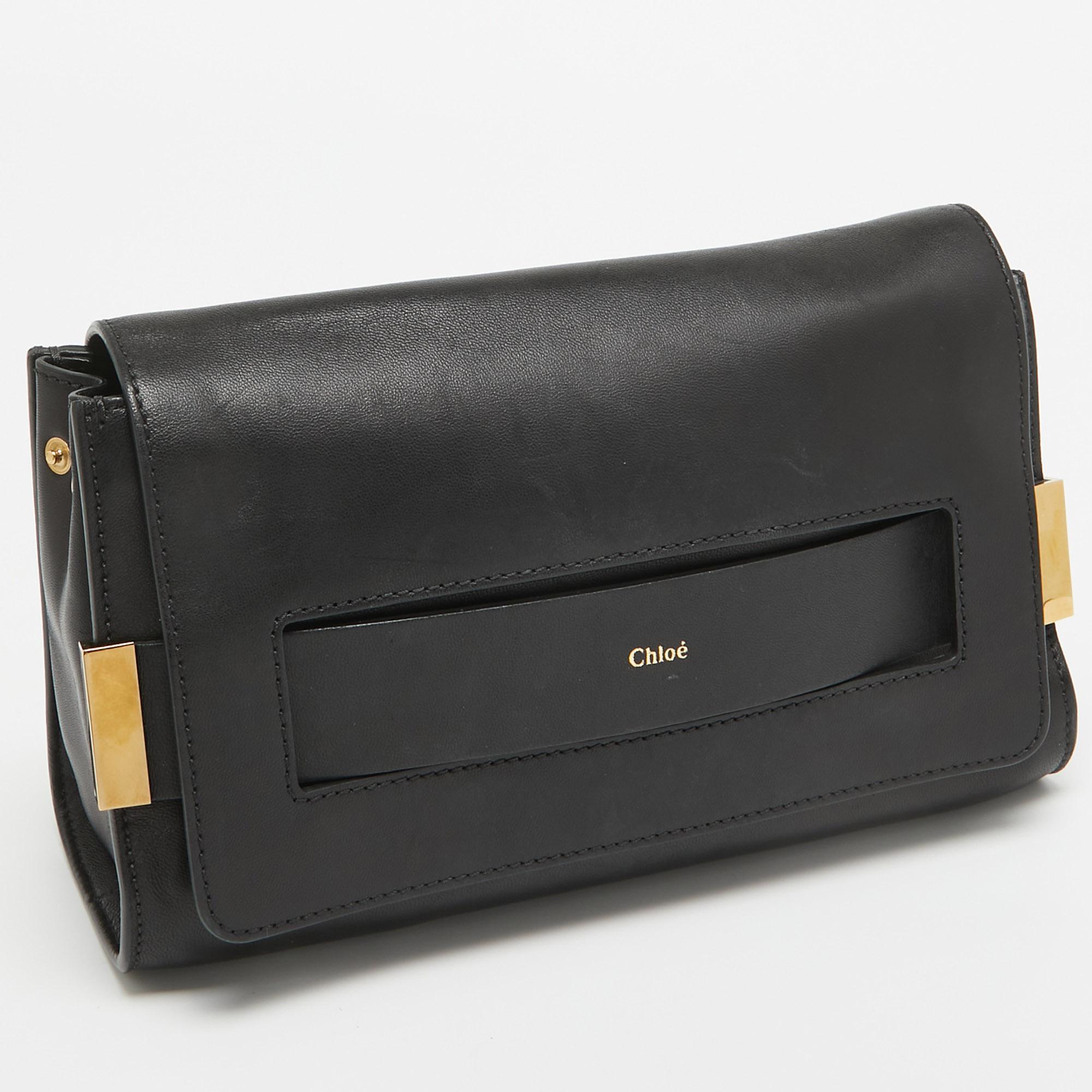 Chloe Black Leather Small Elle Clutch In Good Condition In Dubai, Al Qouz 2