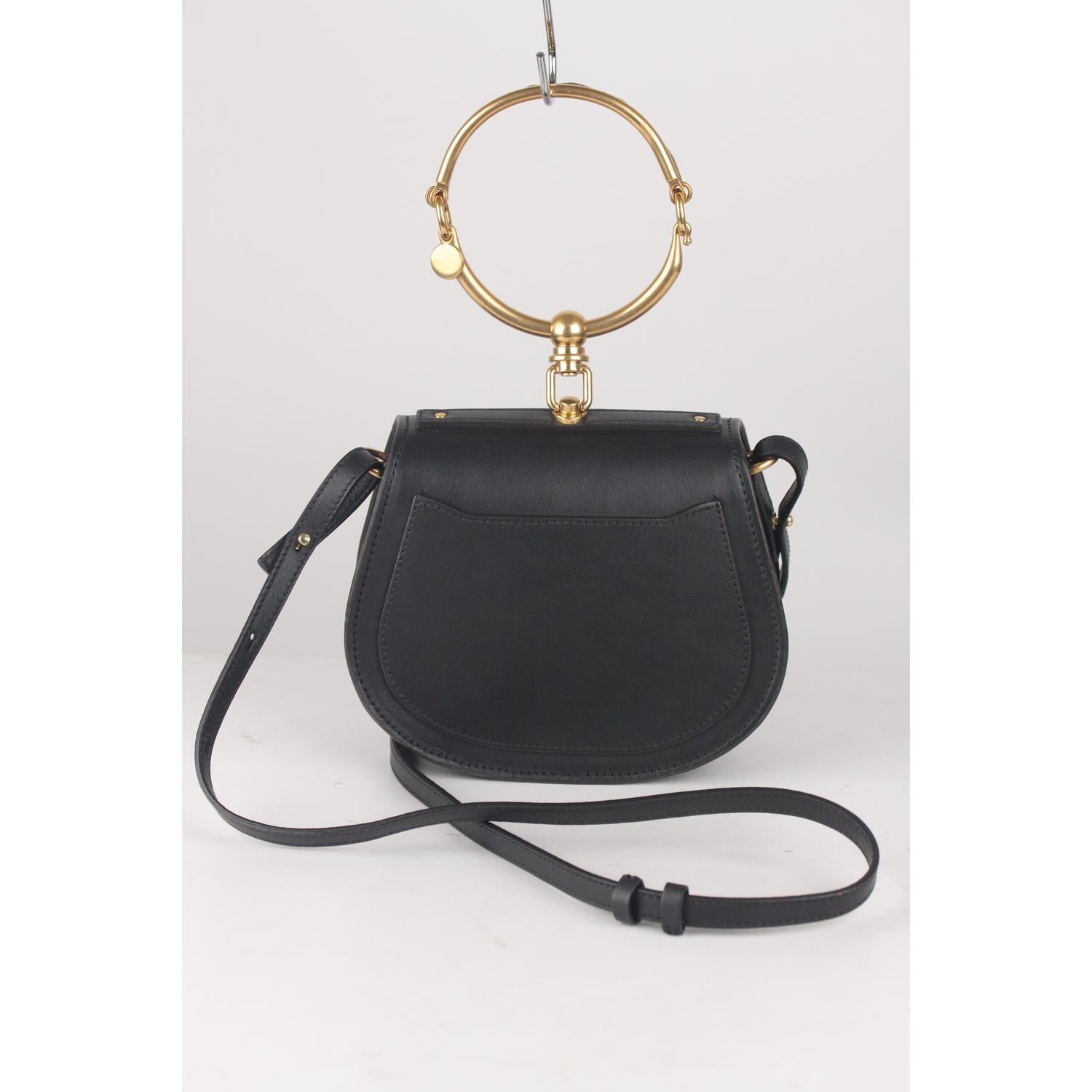 Chloe Black Leather Suede Nile Bracelet Bag with Shoulder Strap In Excellent Condition In Rome, Rome