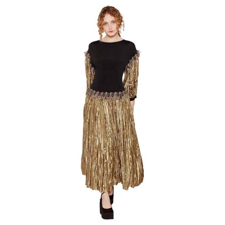 green emerald velvet dress Heavy Gold Embroidered Black Mermaid Henna Dress 36