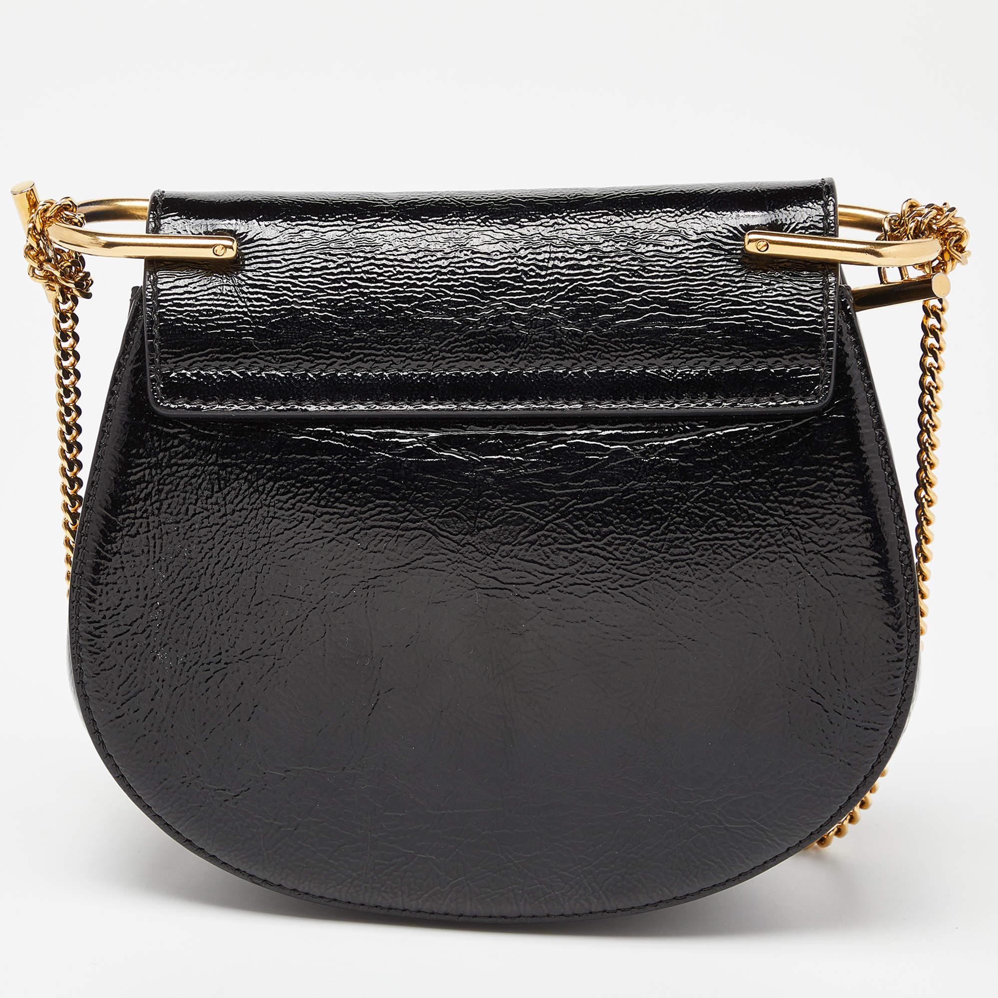 Chloe Black Patent Leather Small Drew Chain Crossbody Bag en vente 4