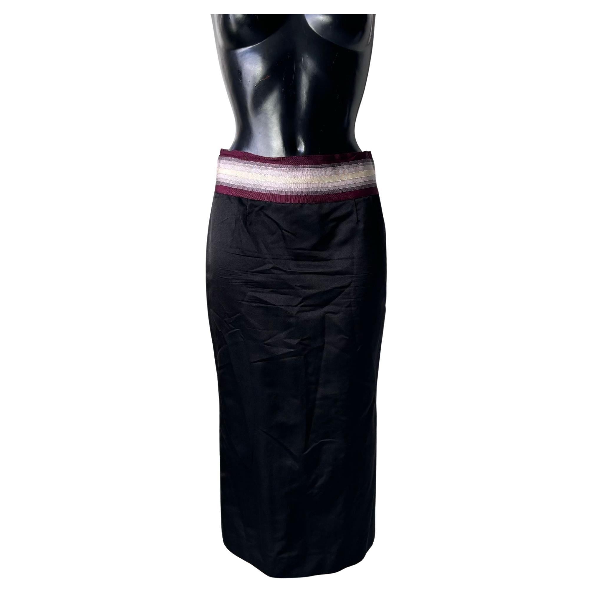 Chloé Black Silk Pencil Skirt with Multicolor Grosgrain Waistband in vendita