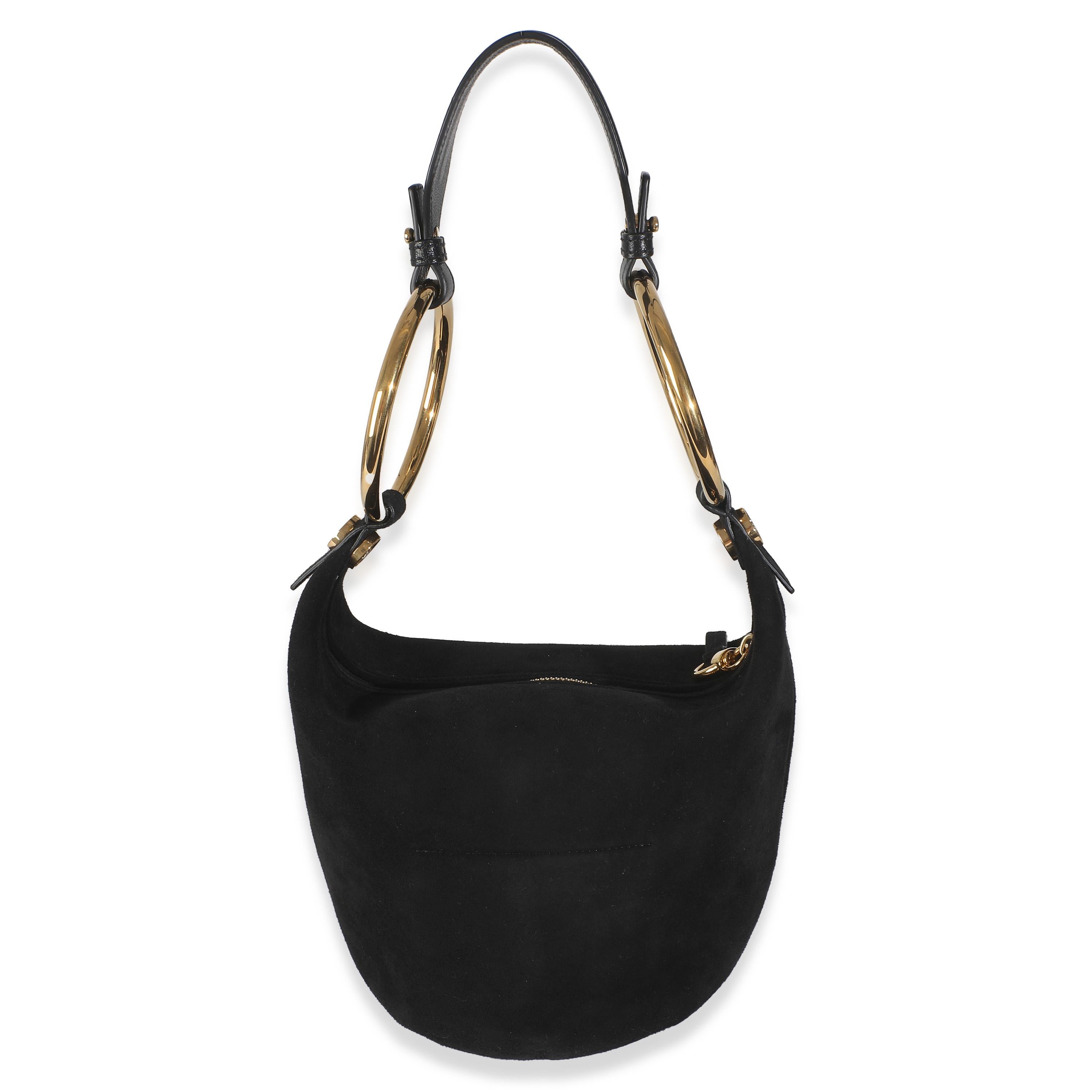 Titolo dell'inserzione: Borsa Chloé in pelle scamosciata nera con bracciale d'oro piccolo
SKU: 146391
MSRP: 1790.00 USD
Condizioni: Usato 
Condizioni della borsa: Perfetta
Commenti sulle condizioni: L'articolo non presenta segni di usura.  Vendita