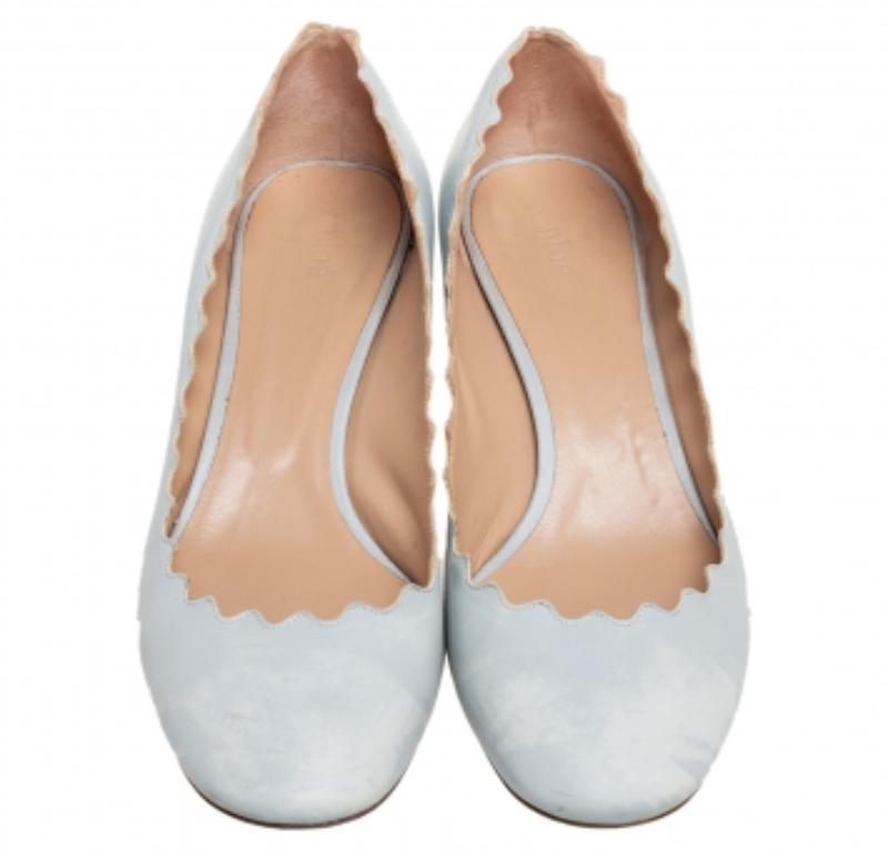 Chloe Blue Leather Lauren Scallop Trim Block Heel Pumps Size 40 (escarpins à talons hauts en cuir bleu) en vente 1