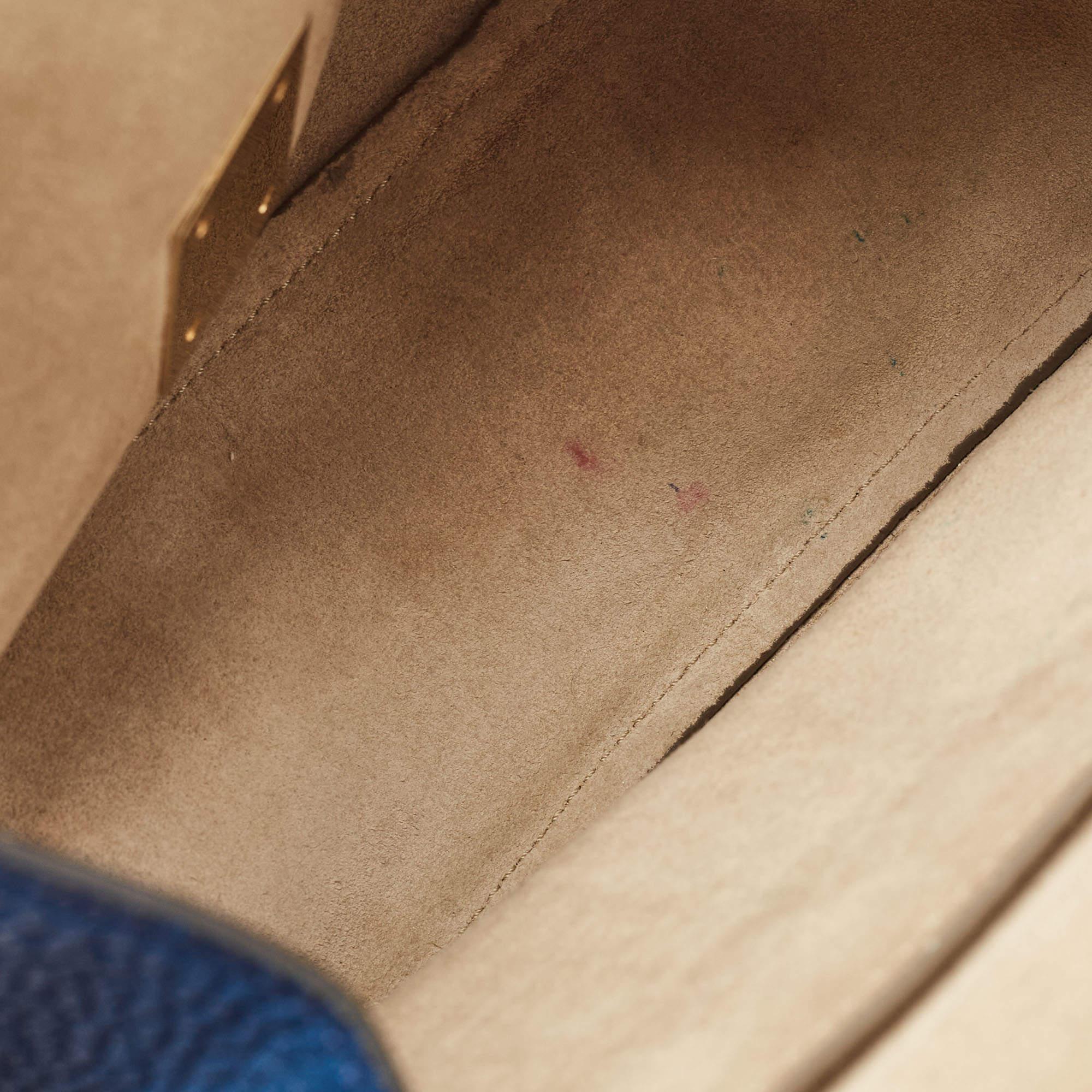 Women's Chloe Blue Leather Medium Drew Shoulder Bag For Sale