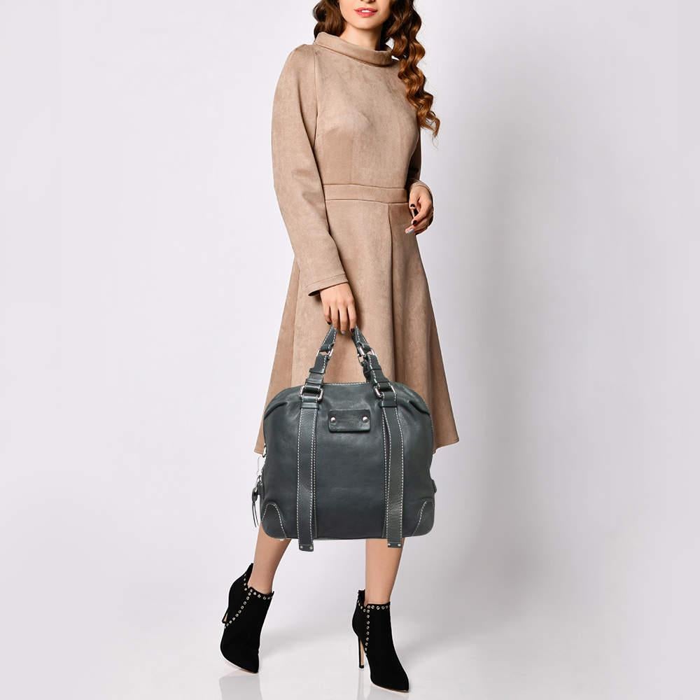 If you are looking for something that reflects chic and luxury then this satchel is a perfect choice. Crafted from premium materials it can be conveniently carried around and its interior is spaciously sized to house your belongings with ease.