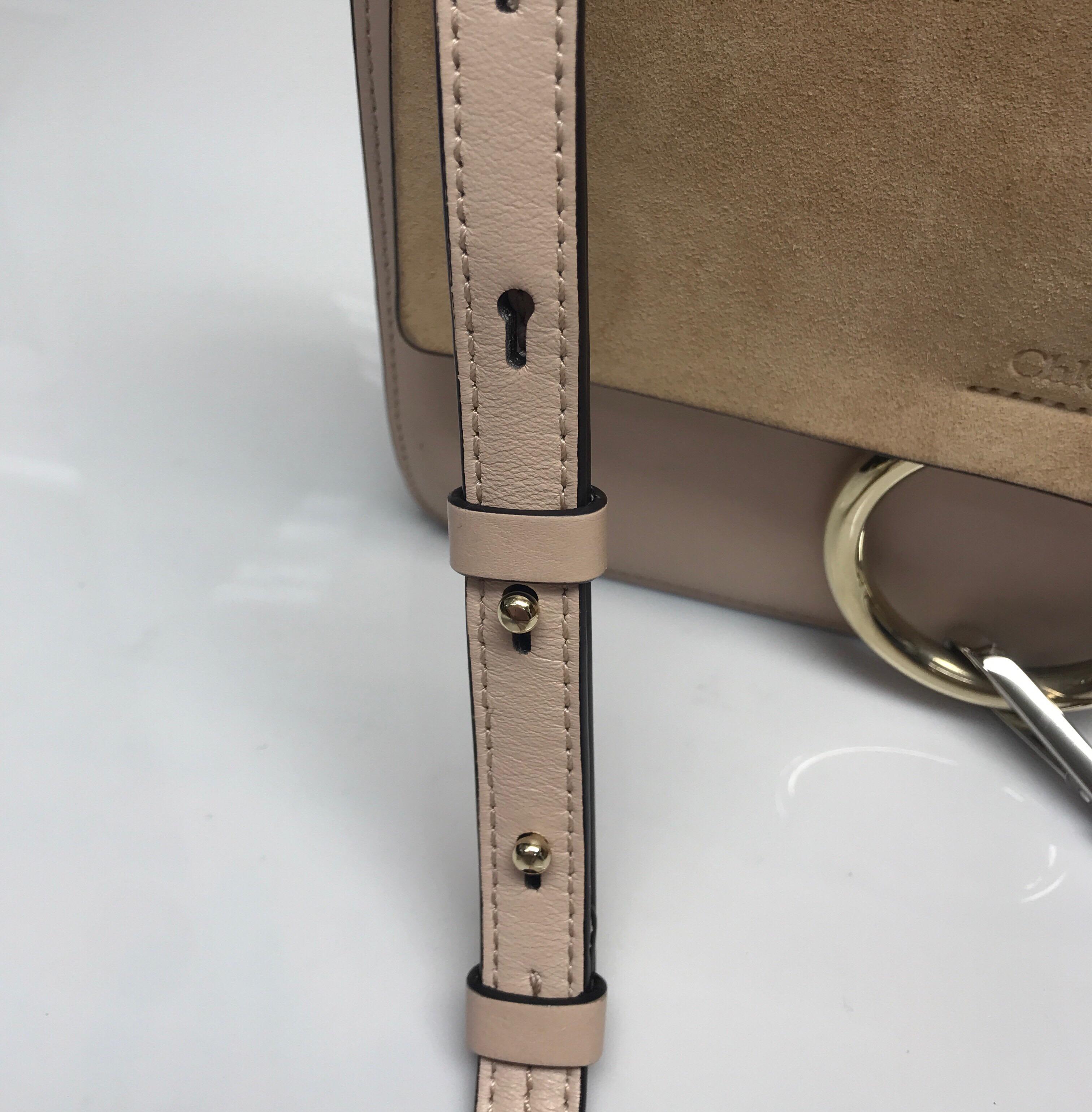 Chloe Blush Cross Body Bag w/ Tan Suede Flap In Good Condition For Sale In West Palm Beach, FL