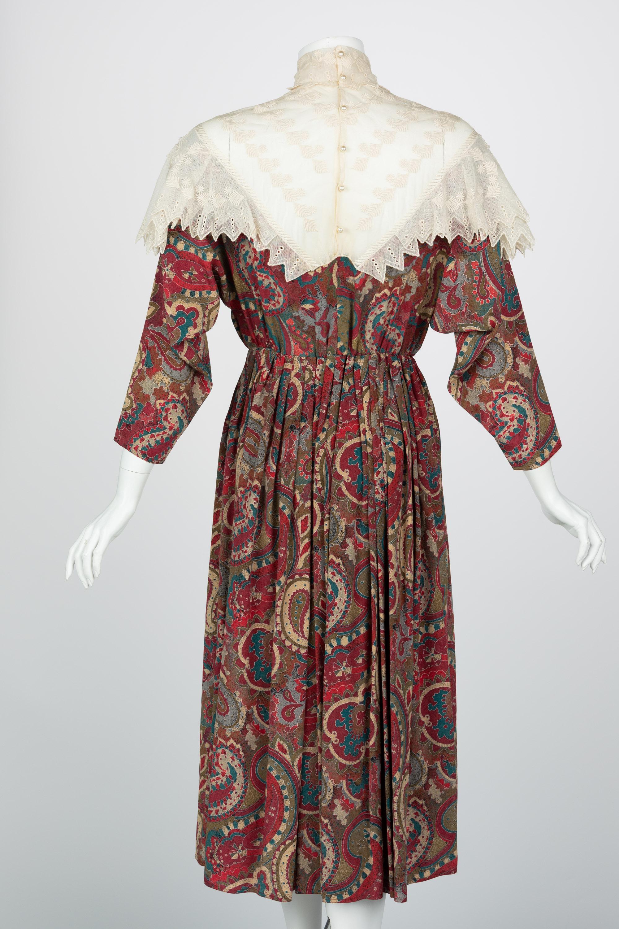 Karl Lagerfeld for Chloe  Abito Boteh con collo alto e inserti in pizzo, 1981 3
