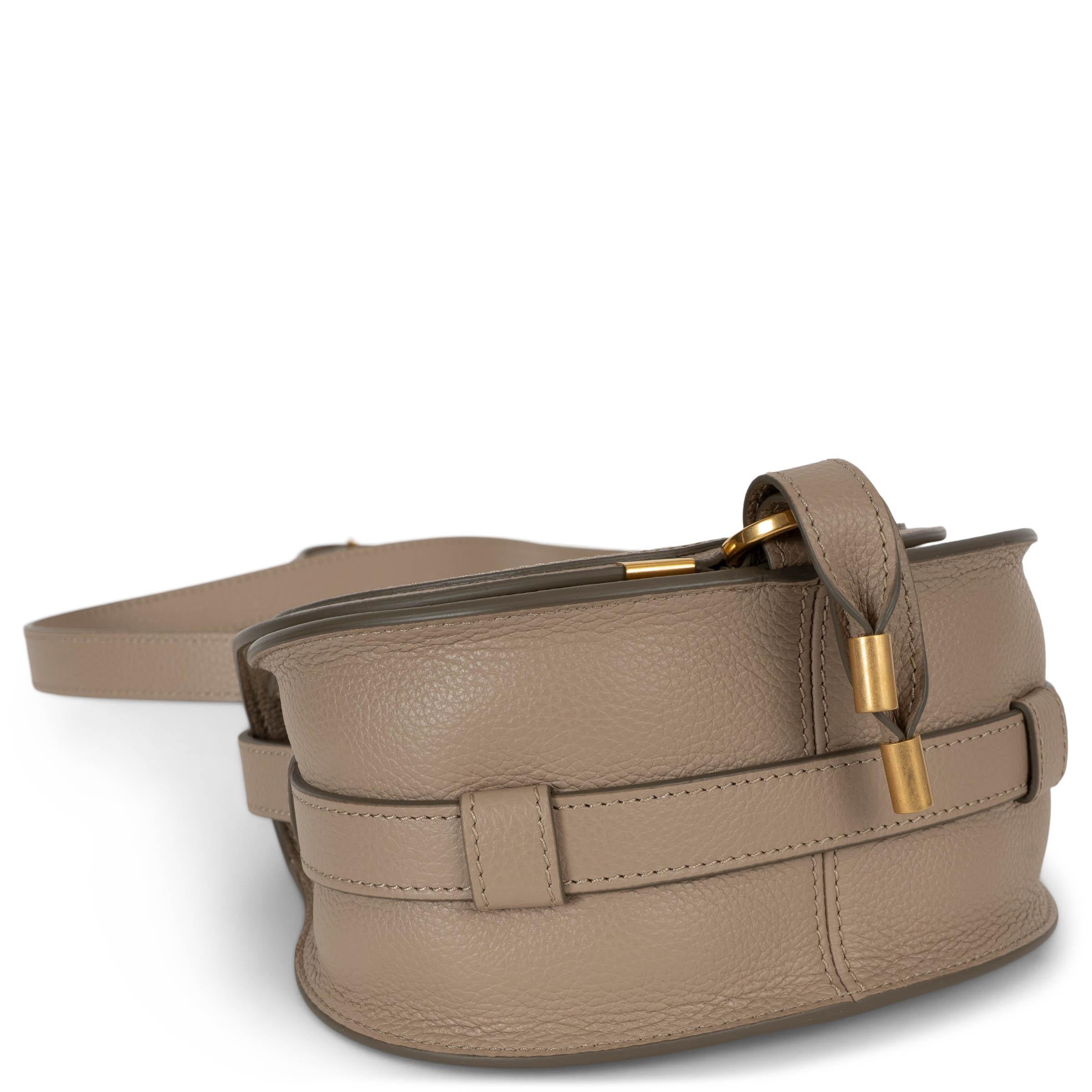 Donna CHLOE Borsa a tracolla MARCIE SMALL in pelle marrone tortora in vendita