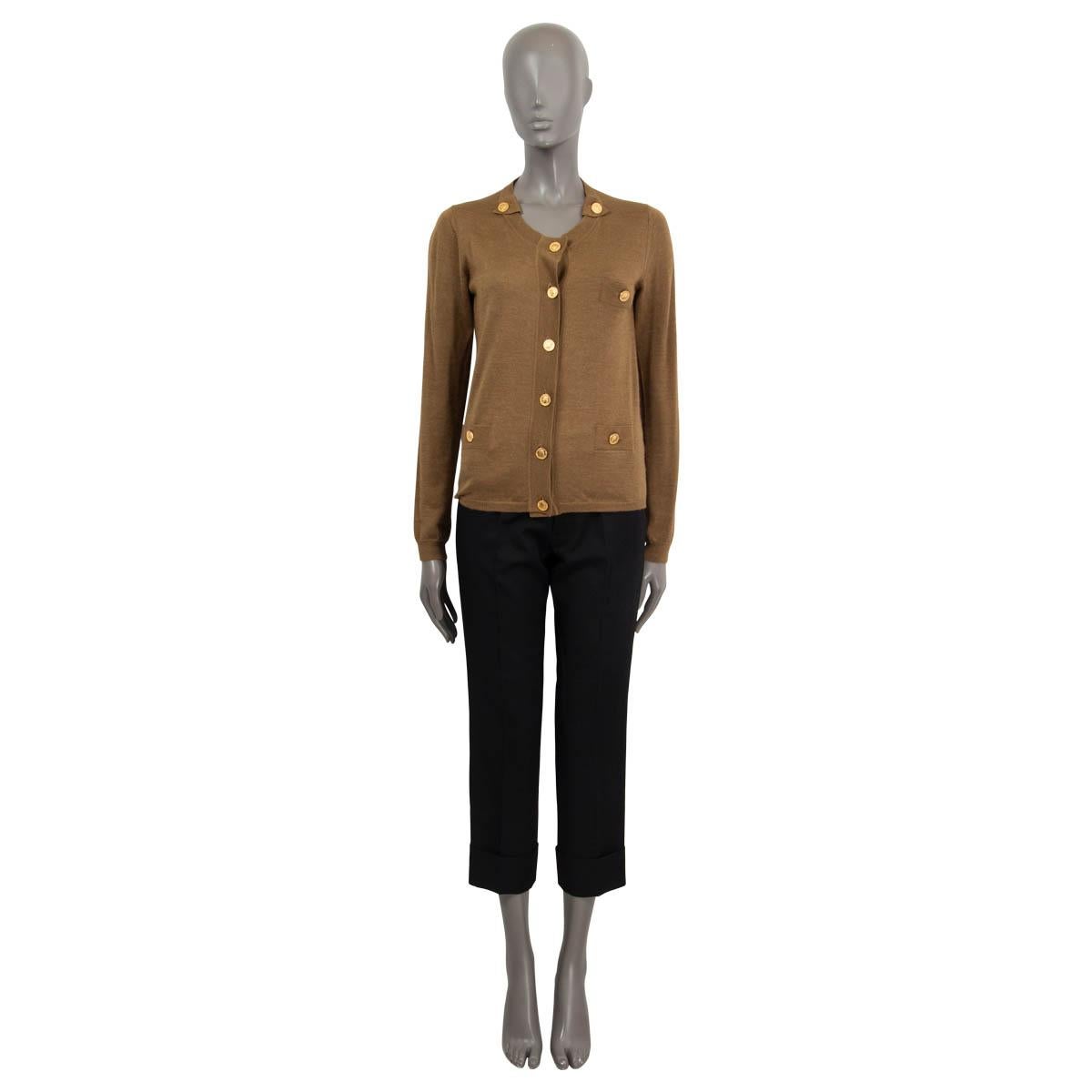 100% authentic Chloé knit cardigan in bronze cashmere (70%) and silk (30%) with four patch pockets. Opends with gold tone buttons on the front. Unlined. Has been worn and is in excellent condition.

Measurements
Tag Size	S
Size	S
Shoulder Width	36cm