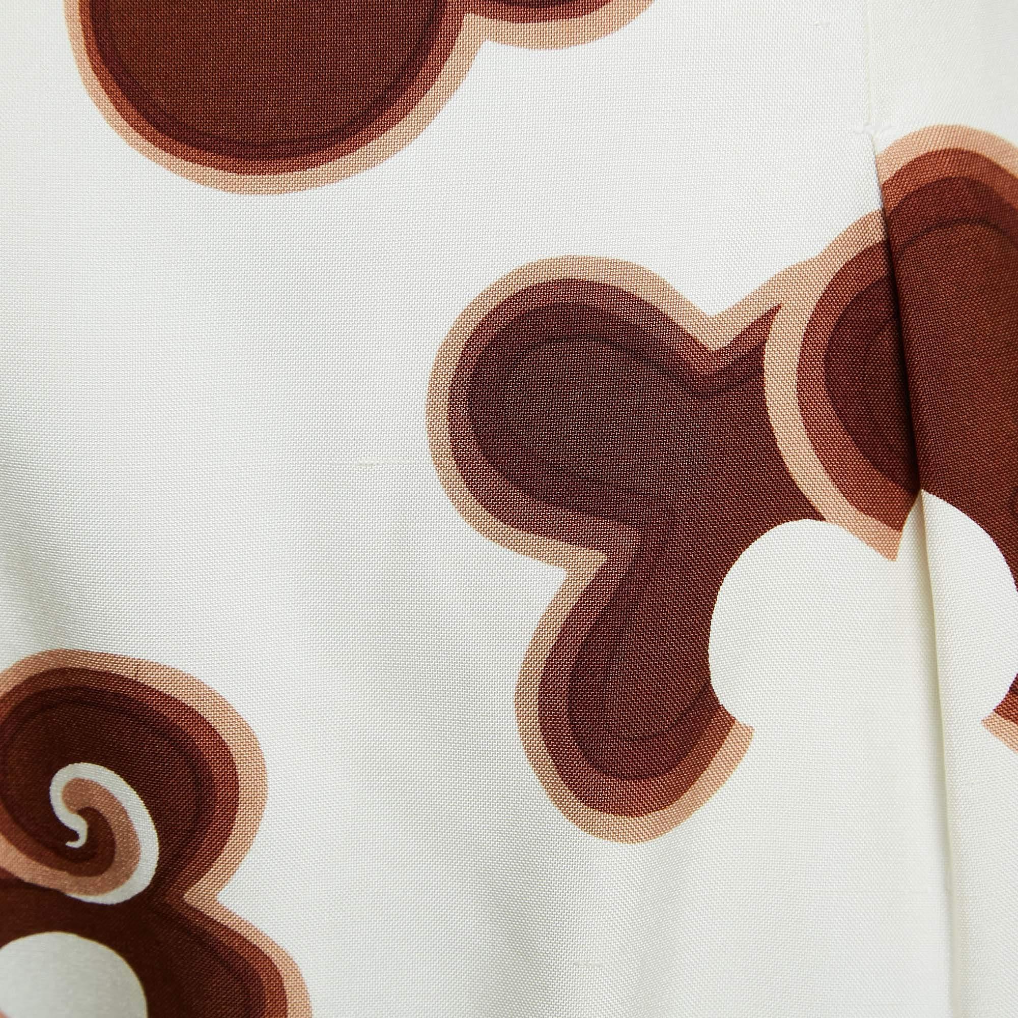 Mini gonna a pieghe in seta con stampa a scarabocchi Chloe Brown S In condizioni discrete in vendita a Dubai, Al Qouz 2