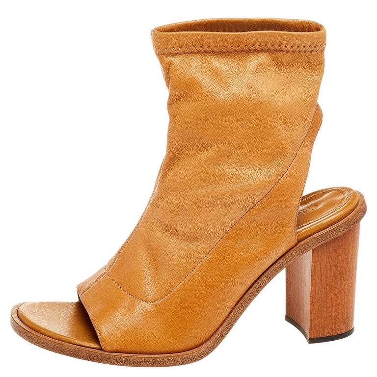 Chloe Brown Leather Ankle Length Boots Size 39 at 1stDibs