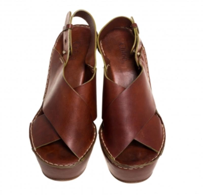 Chloe Brown Leather Criss Cross Platform Wedge Sandals Size 38 (Braun) im Angebot