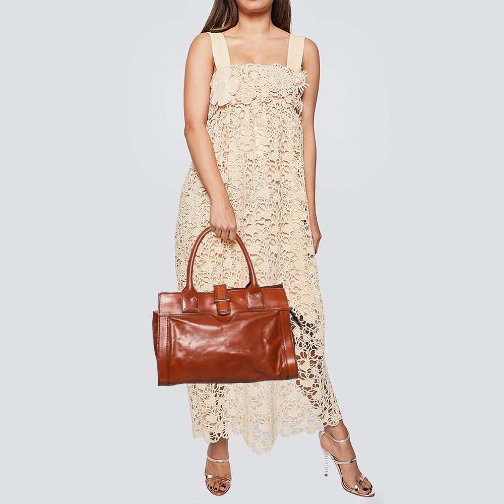 brown leather tote bag with zipper