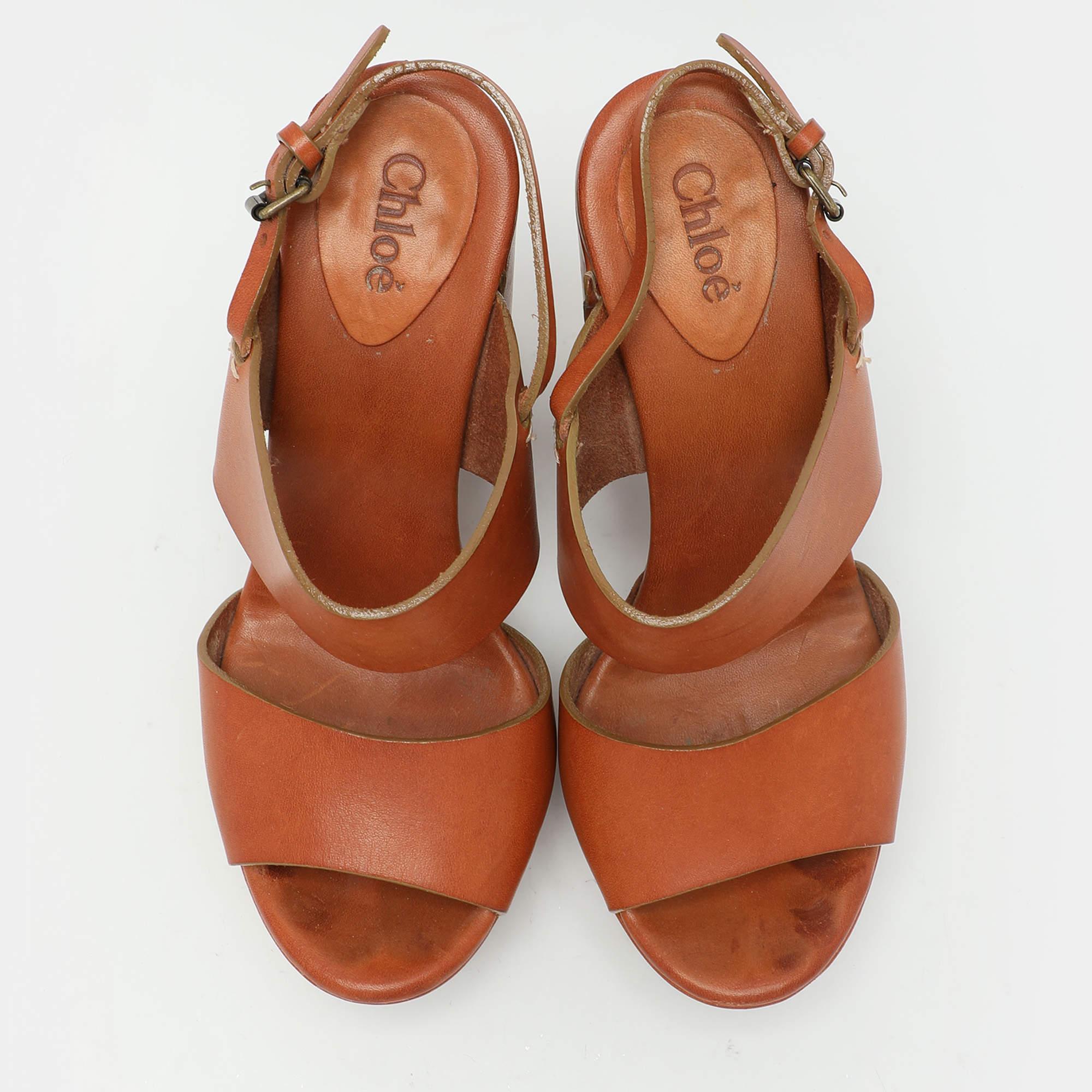 Chloe Brown Leather Platform Ankle Strap Sandals Size 35.5 In Fair Condition For Sale In Dubai, Al Qouz 2