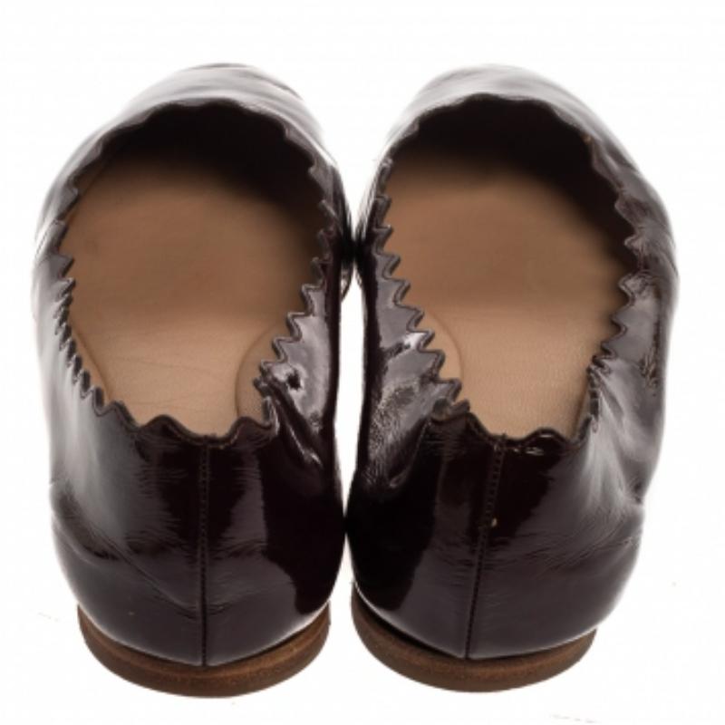 Chloé Brown Patent Leather Lauren Scalloped Ballerina Flats Size 37.5 For Sale 1